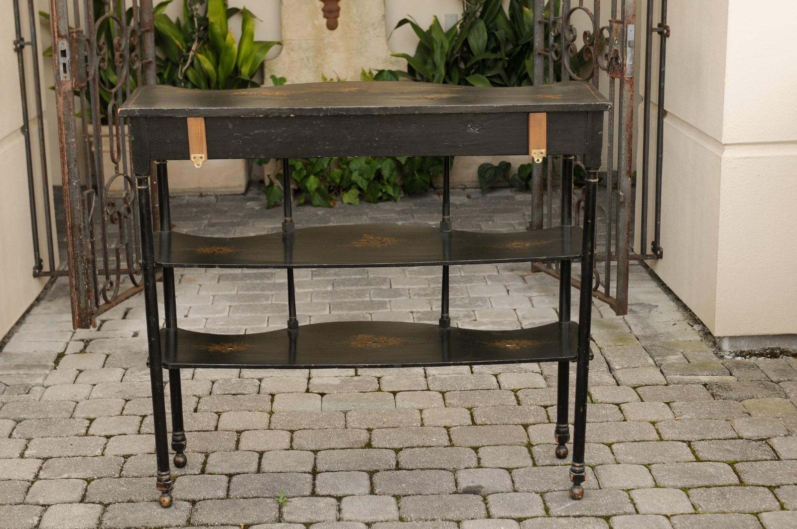 English 1920s Black Tiered Console Table with Hand-Painted Chinoiserie Décor 5