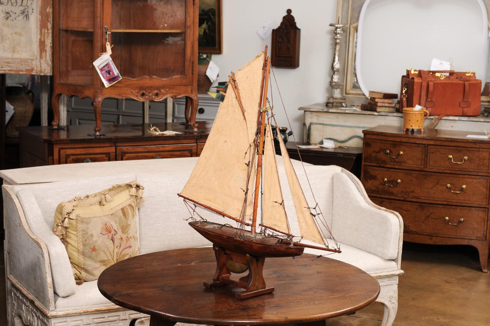 English 1920s Gaff Cutter Four Sail Pond Yacht on Stand with Solid Hull For Sale 5