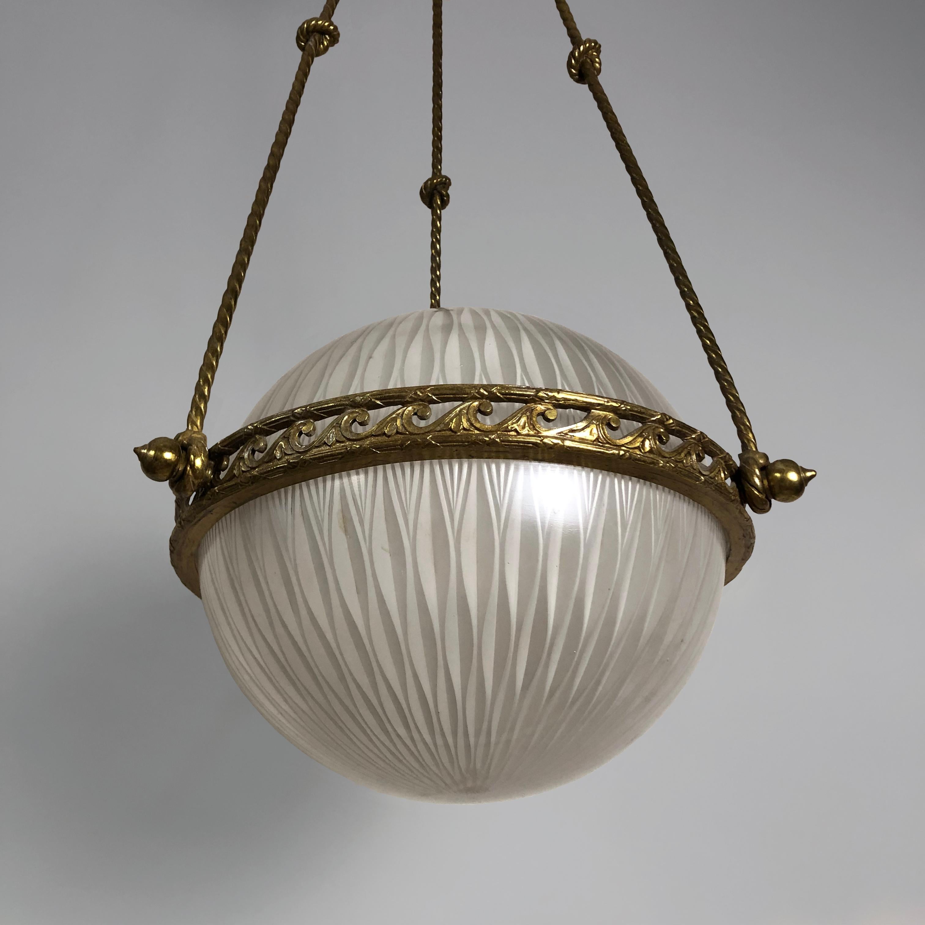 Inglese Globe Lighting inglese degli anni '20 in vendita