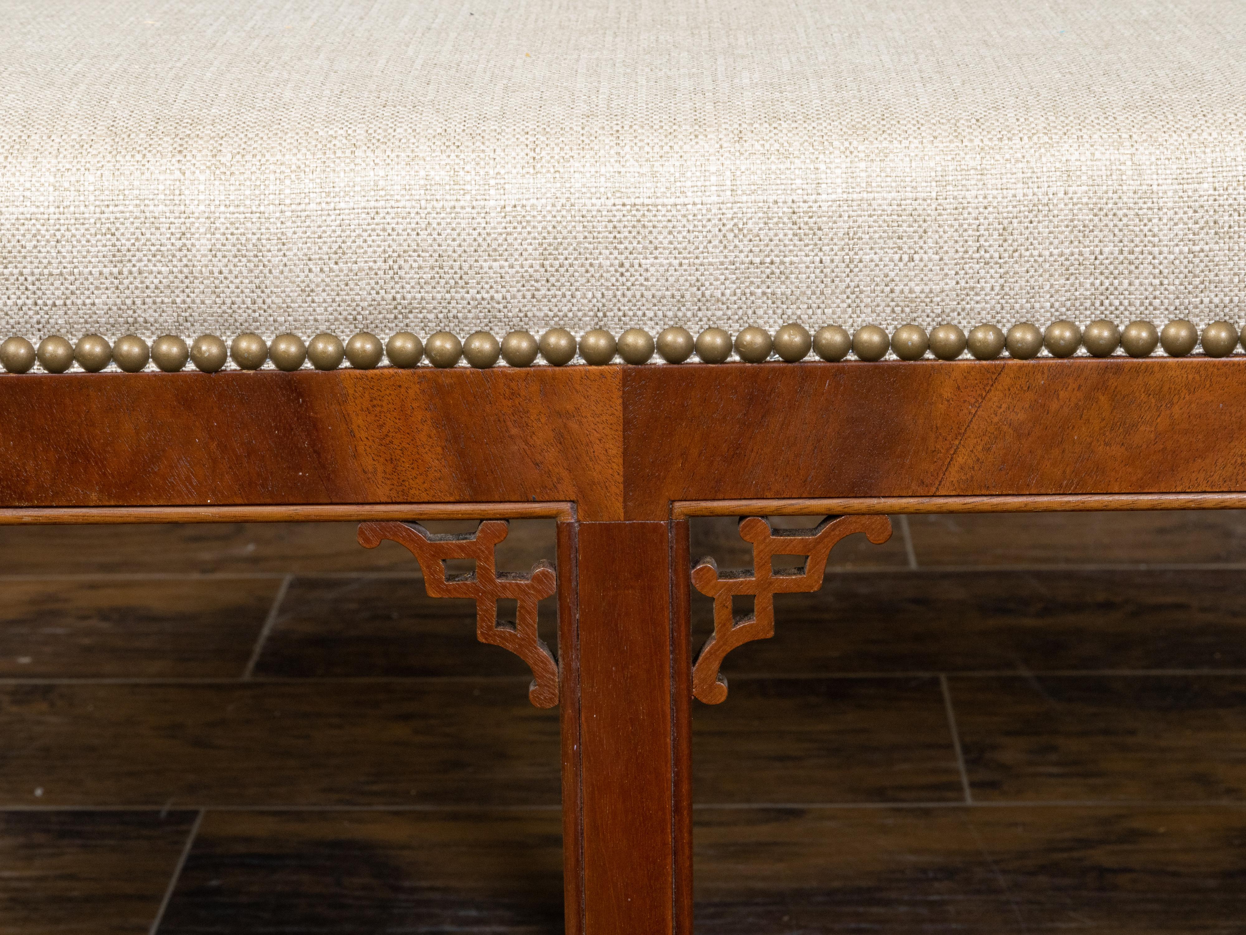 English 1920s Mahogany Bench with Fretwork Spandrels and New Linen Upholstery In Good Condition For Sale In Atlanta, GA