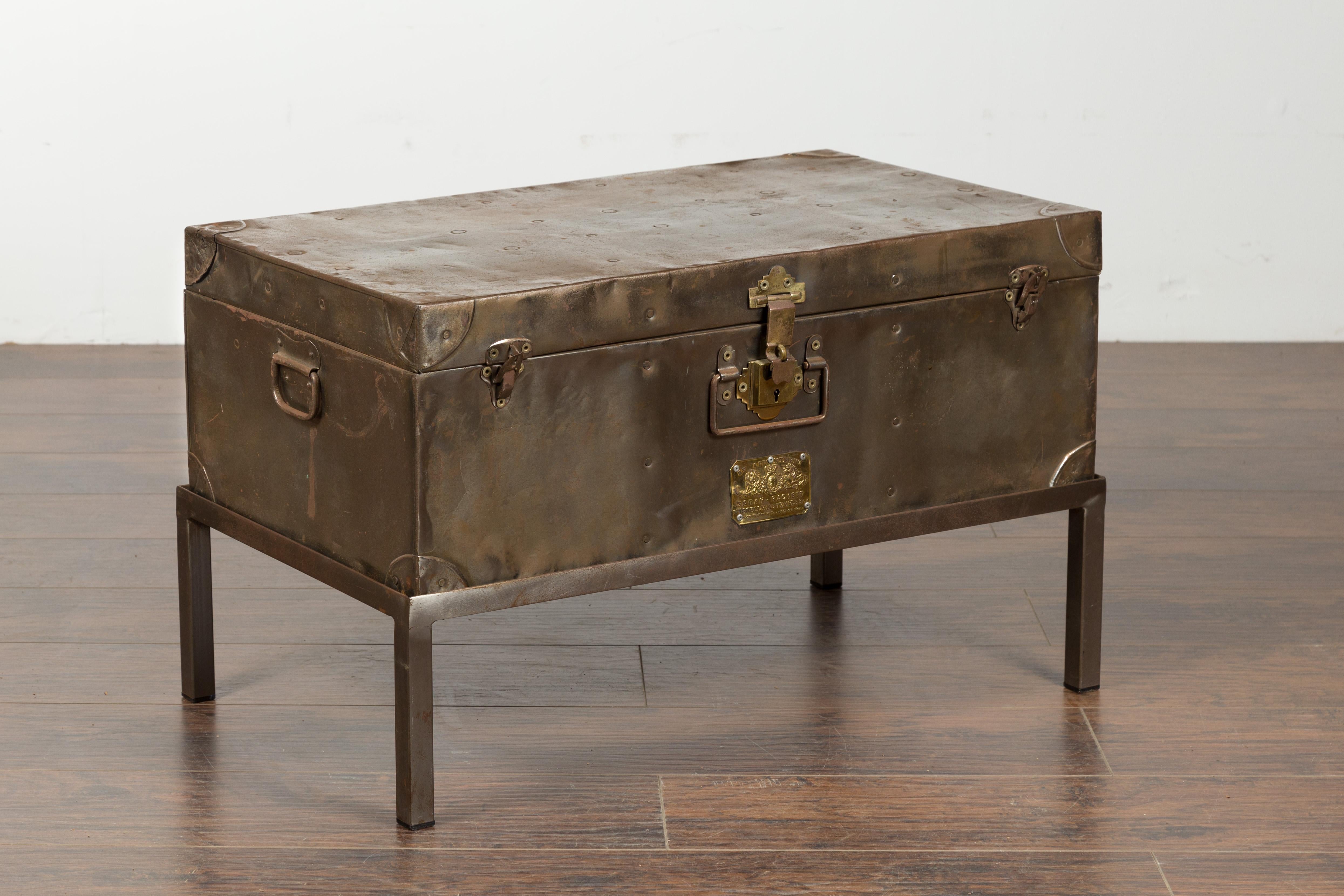 English 1920s Sarah Rackett Metal Trunk with Handles Mounted on New Custom Stand For Sale 3