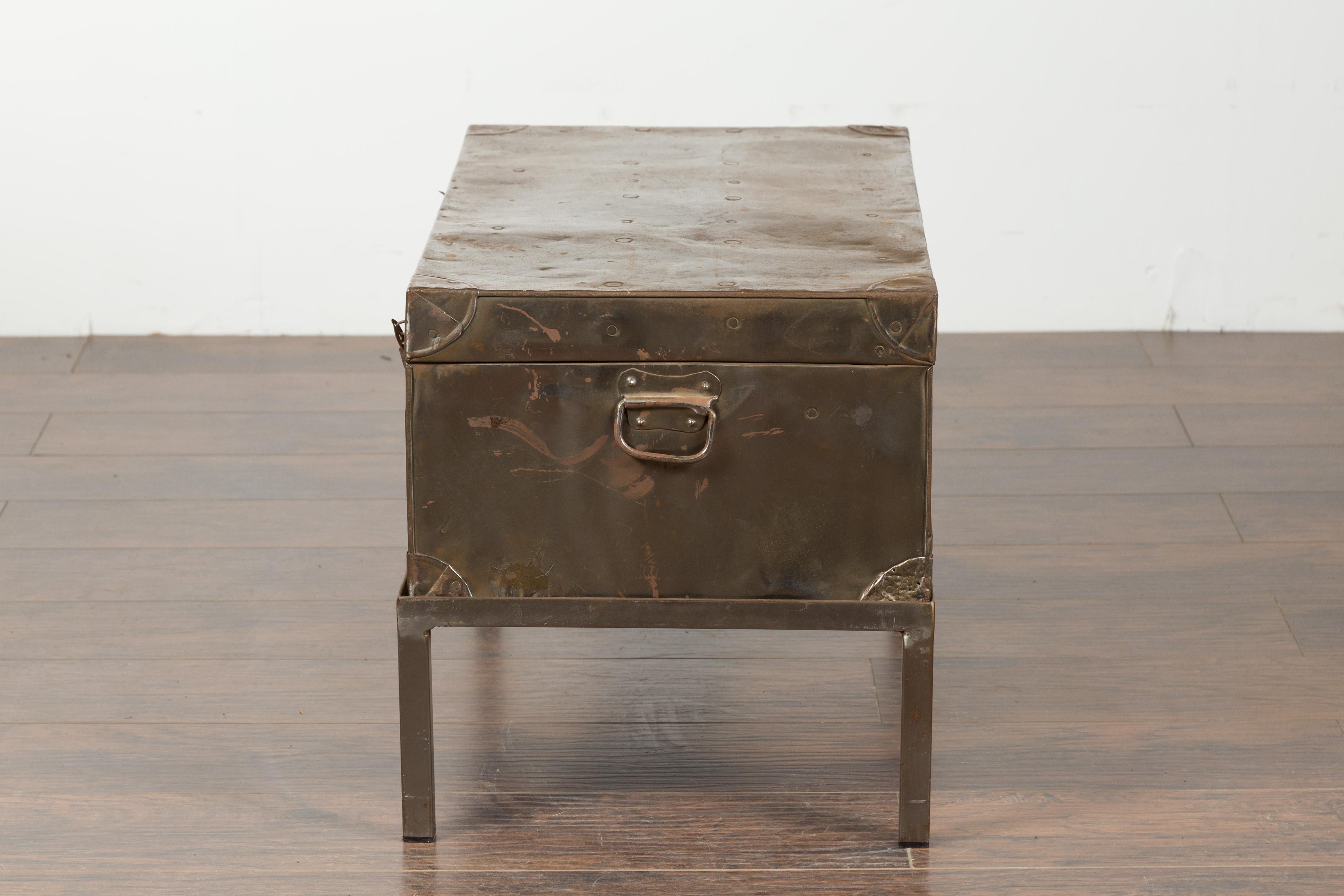 English 1920s Sarah Rackett Metal Trunk with Handles Mounted on New Custom Stand For Sale 7