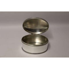 Englische versilberte gewölbte ovale Dose aus den 1920er Jahren