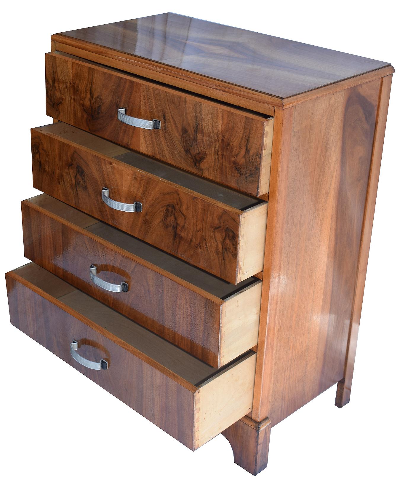 Polished English, 1930s Art Deco Chest of Four Drawers in Figured Walnut