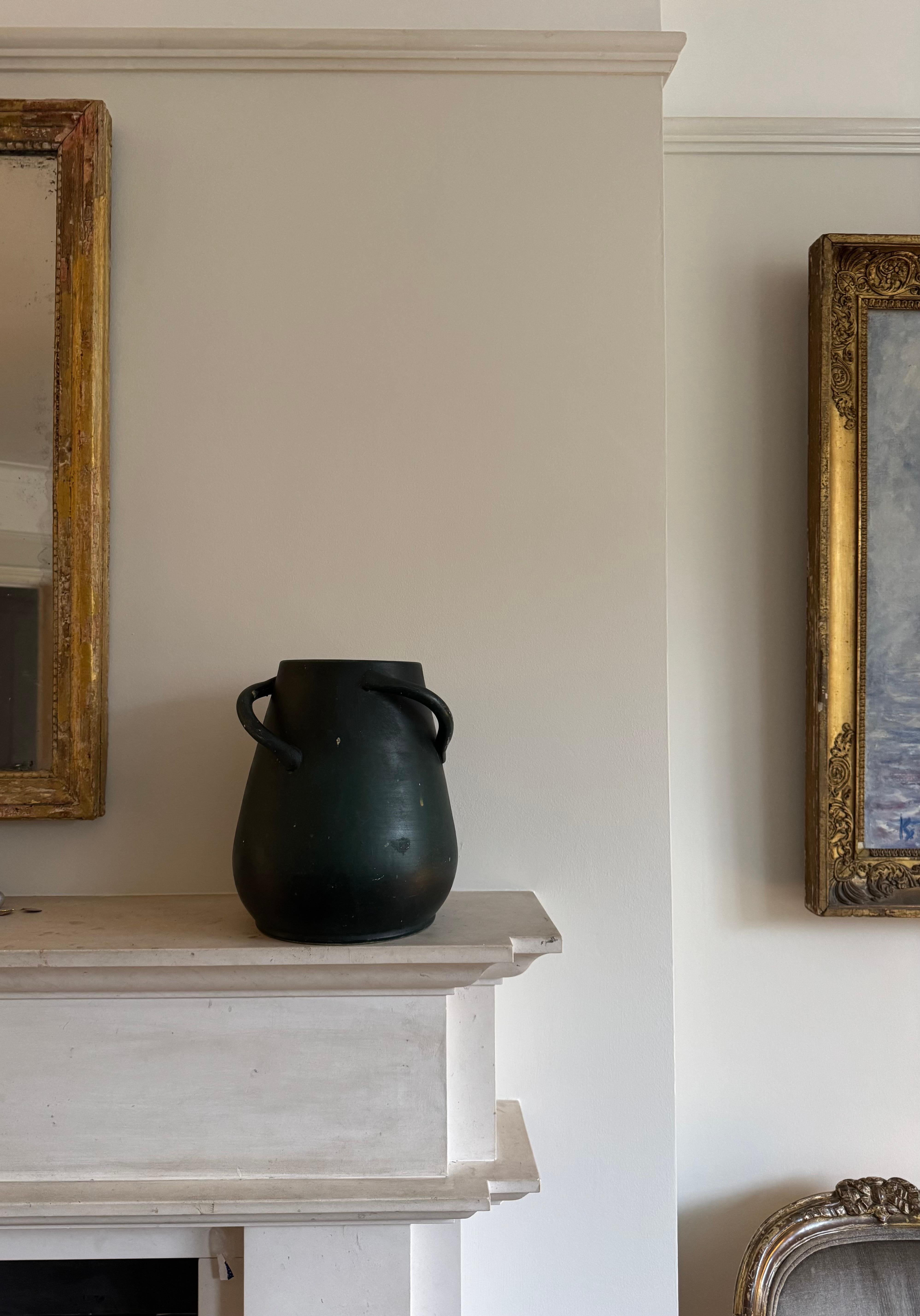 Jarrón inglés de cerámica Hurlinghamware de 1930 Art Decó en venta