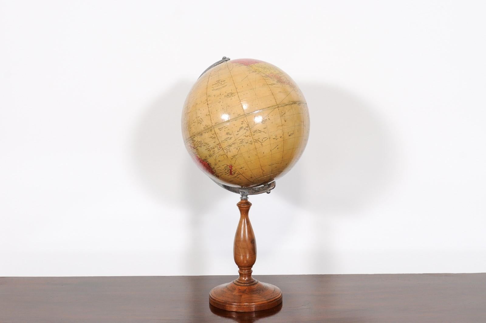 English 1930s Philips Challenge Terrestrial Globe With Turned Walnut Base In Good Condition For Sale In Atlanta, GA