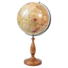 Globe terrestre Philips Challenge des années 1930 avec base en noyer tourné