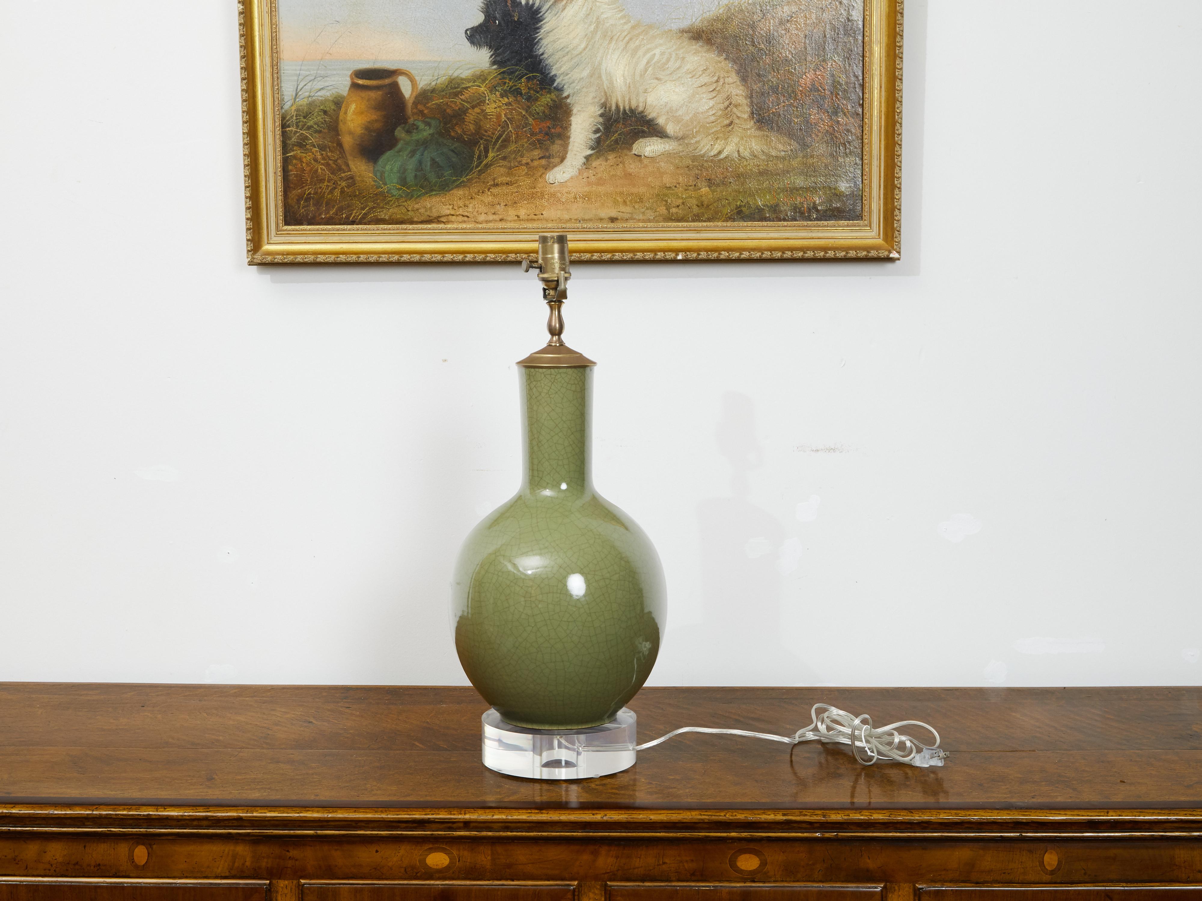 20th Century English 1930s Porcelain Table Lamp with Crackled Green Finish and Lucite Base