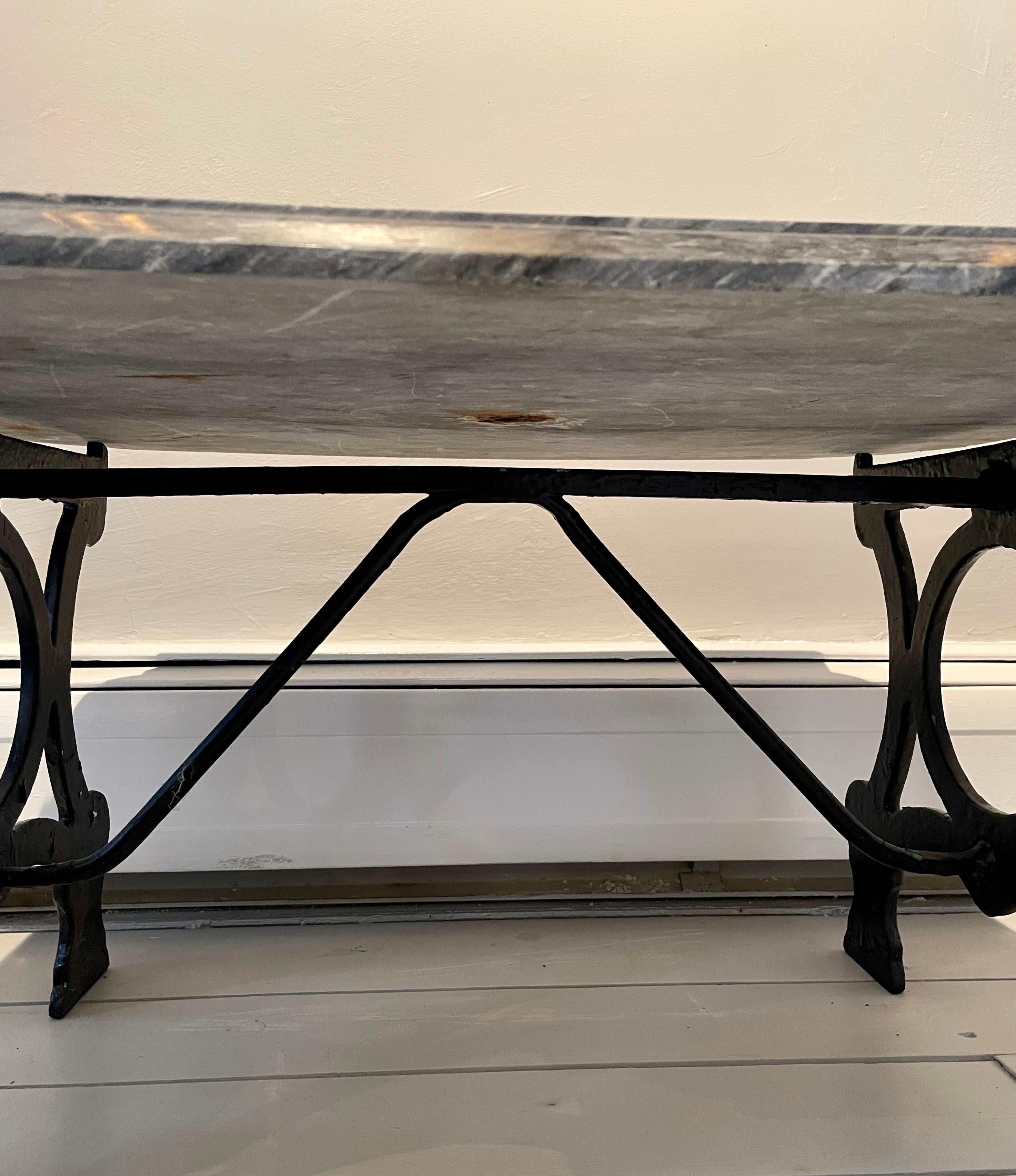 English 19th Century Rectangular Cast Iron Table with Grey Marble Top For Sale 2