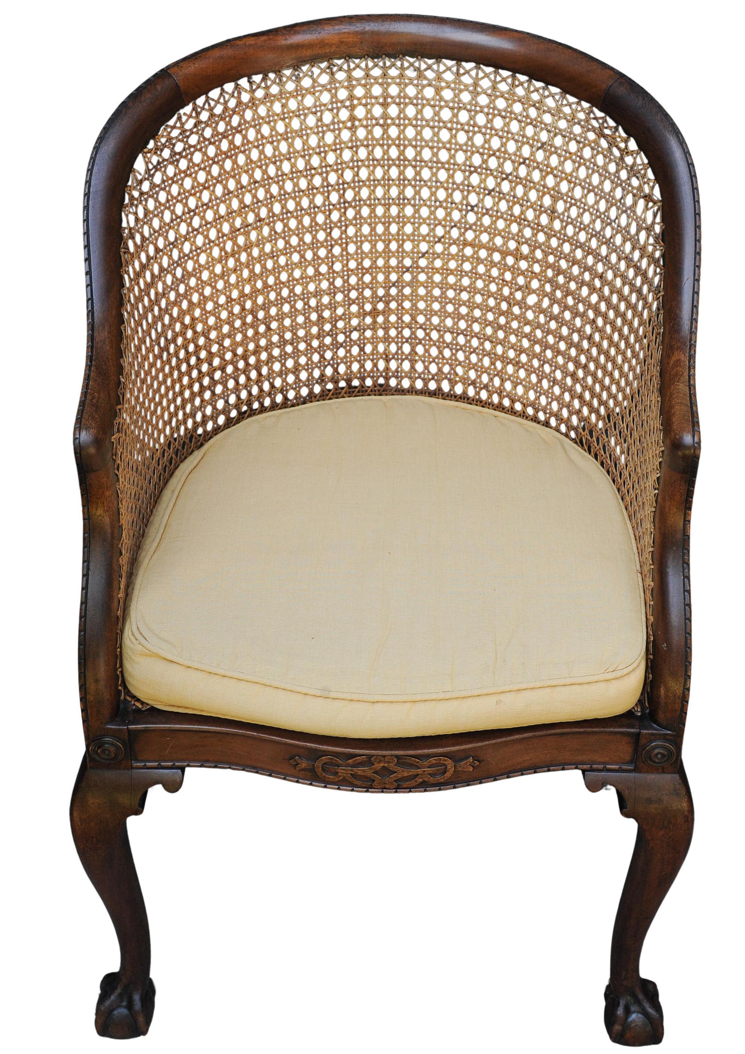 English 19th Century Antique Mahogany Cane Bergere Tub Chair On Claw & Ball Feet im Zustand „Gut“ im Angebot in Reading, Berkshire