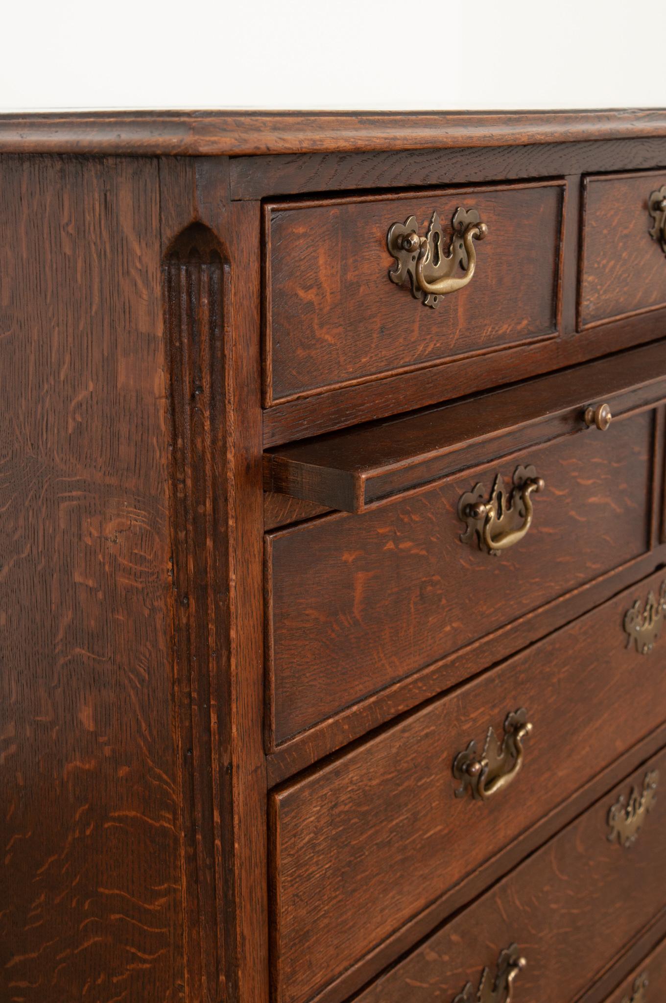 English 19th Century Bachelors Chest For Sale 4