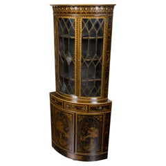 English 19th Century Black and Gold Lacquered Chinoiserie Corner Cabinet