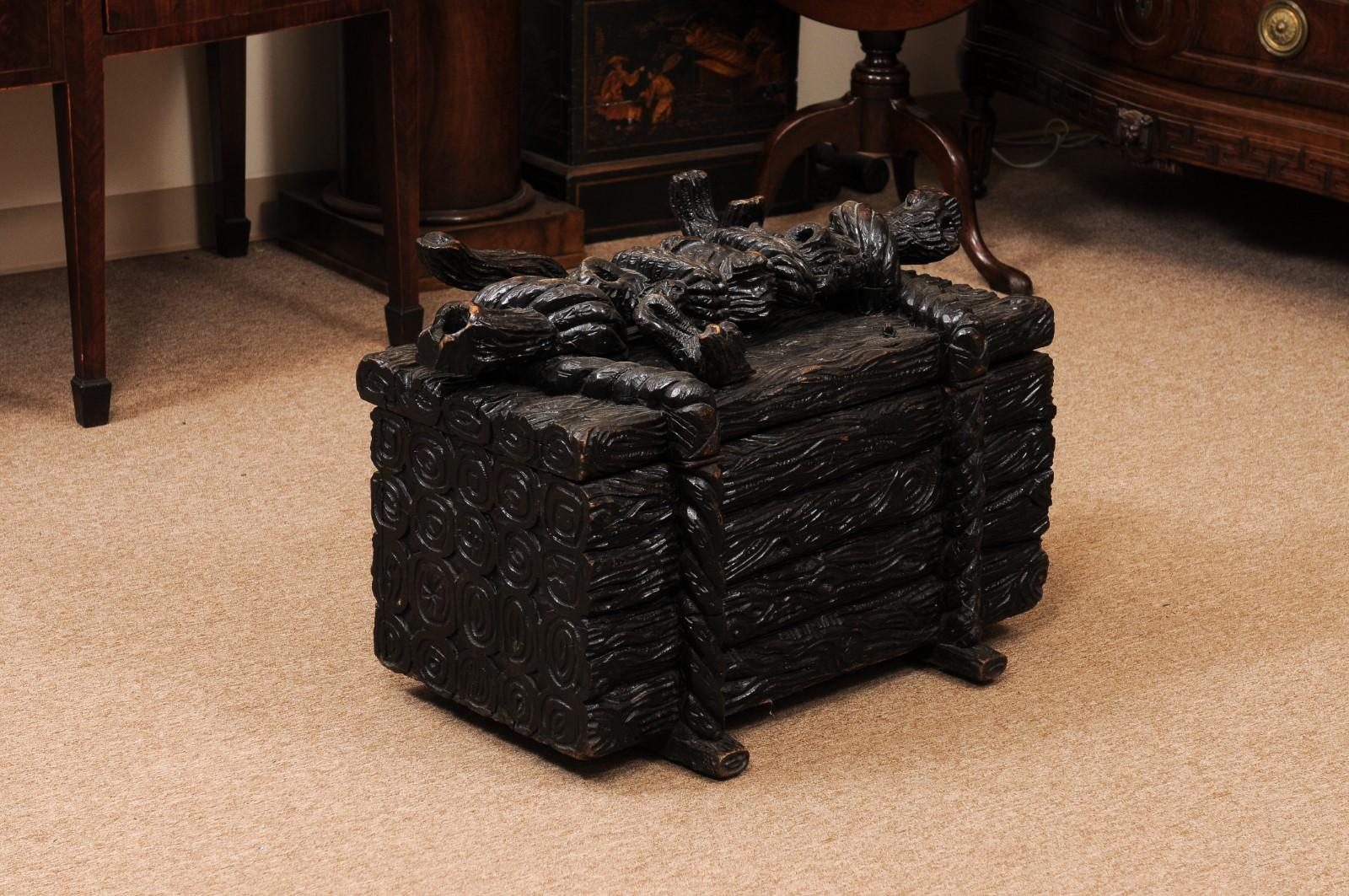 English 19th Century Blackforest Log Box, Baltic Region For Sale 5