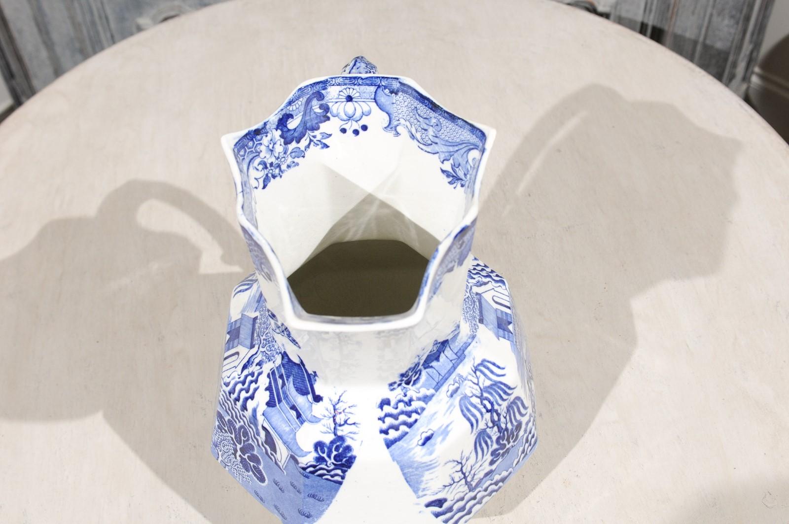 English 19th Century Blue and White Mason's Patent Ironstone Octagonal Pitcher In Good Condition In Atlanta, GA