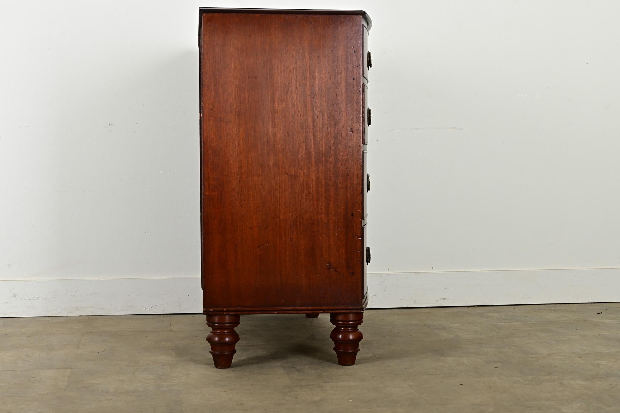 English 19th Century Bow Front Mahogany Chest 1