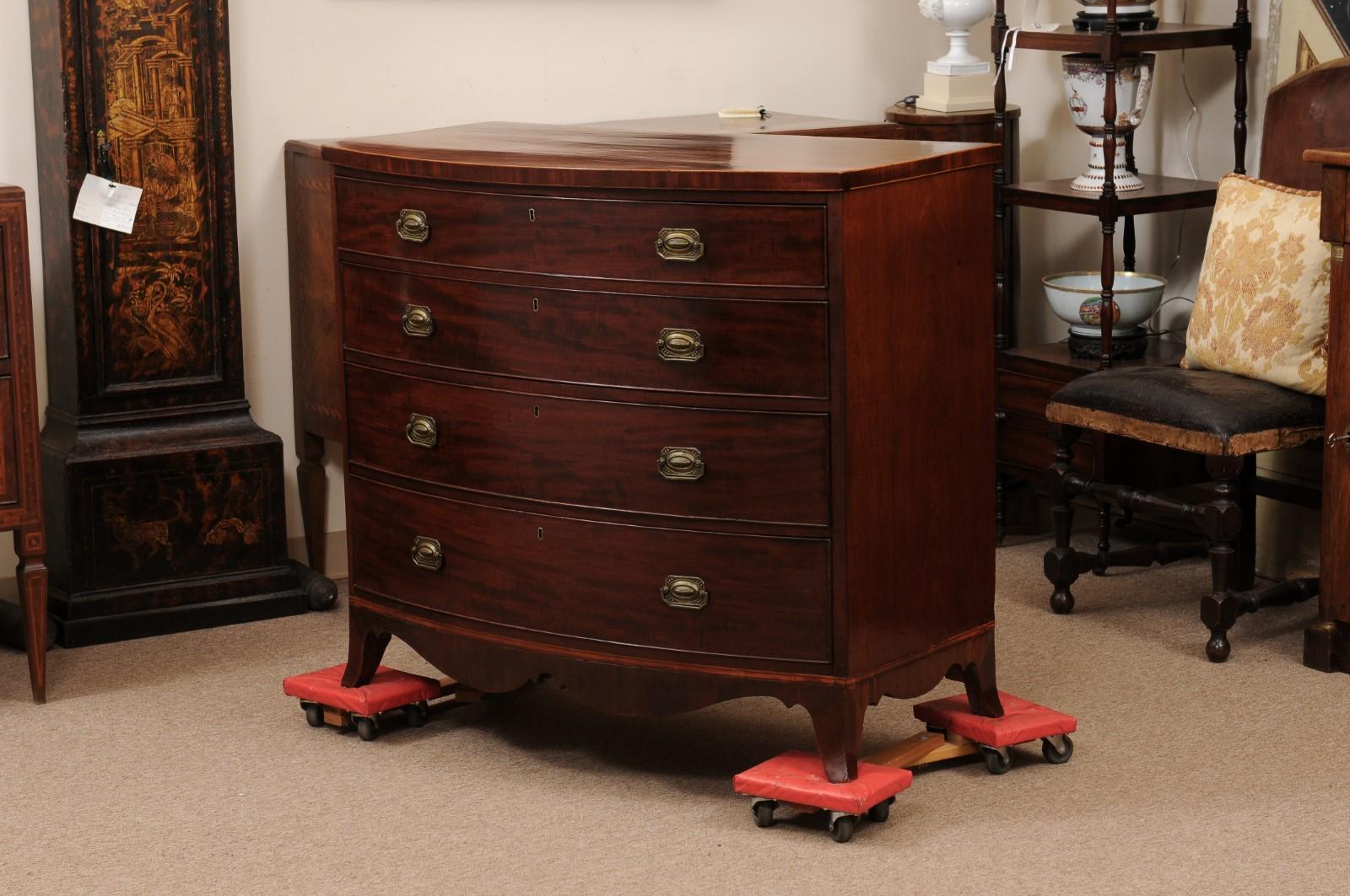 English 19th Century Bowfront Chest with String Inlay & Splayed Feet For Sale 9