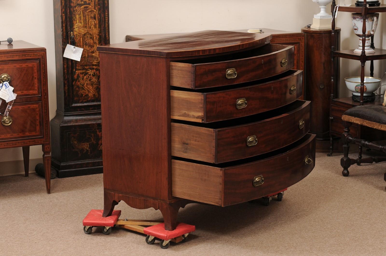 English 19th Century Bowfront Chest with String Inlay & Splayed Feet For Sale 2