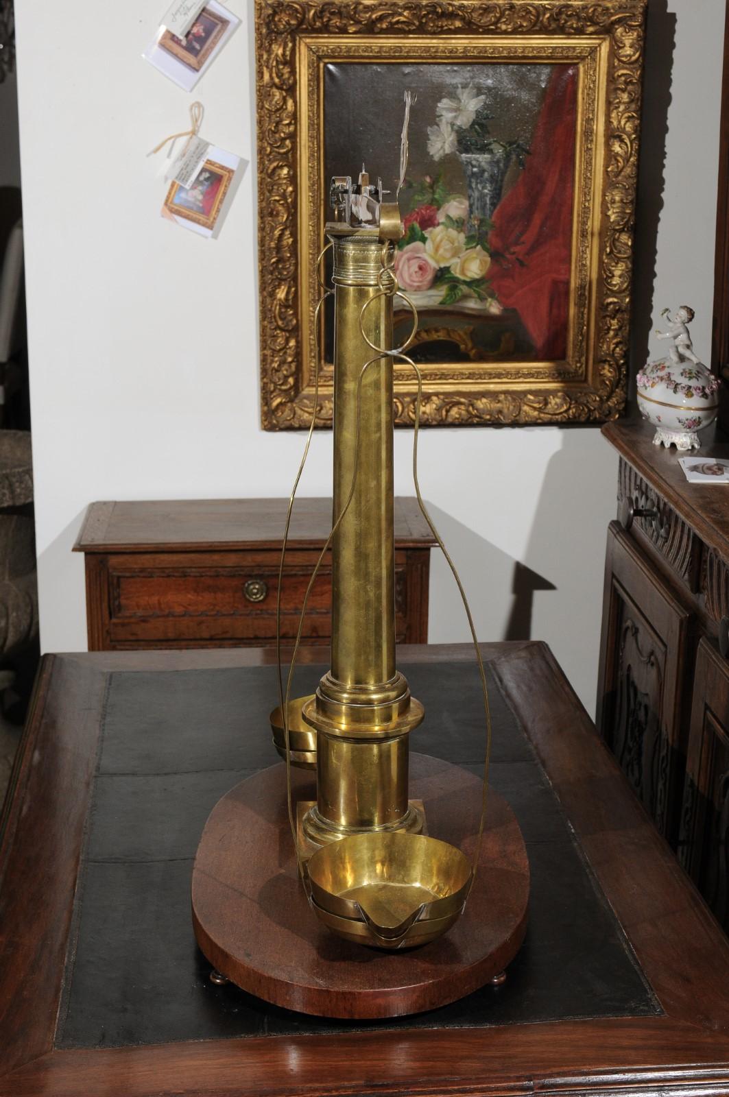 English 19th Century Brass Herbalist Scale with Central Column and Lyre Motif For Sale 4