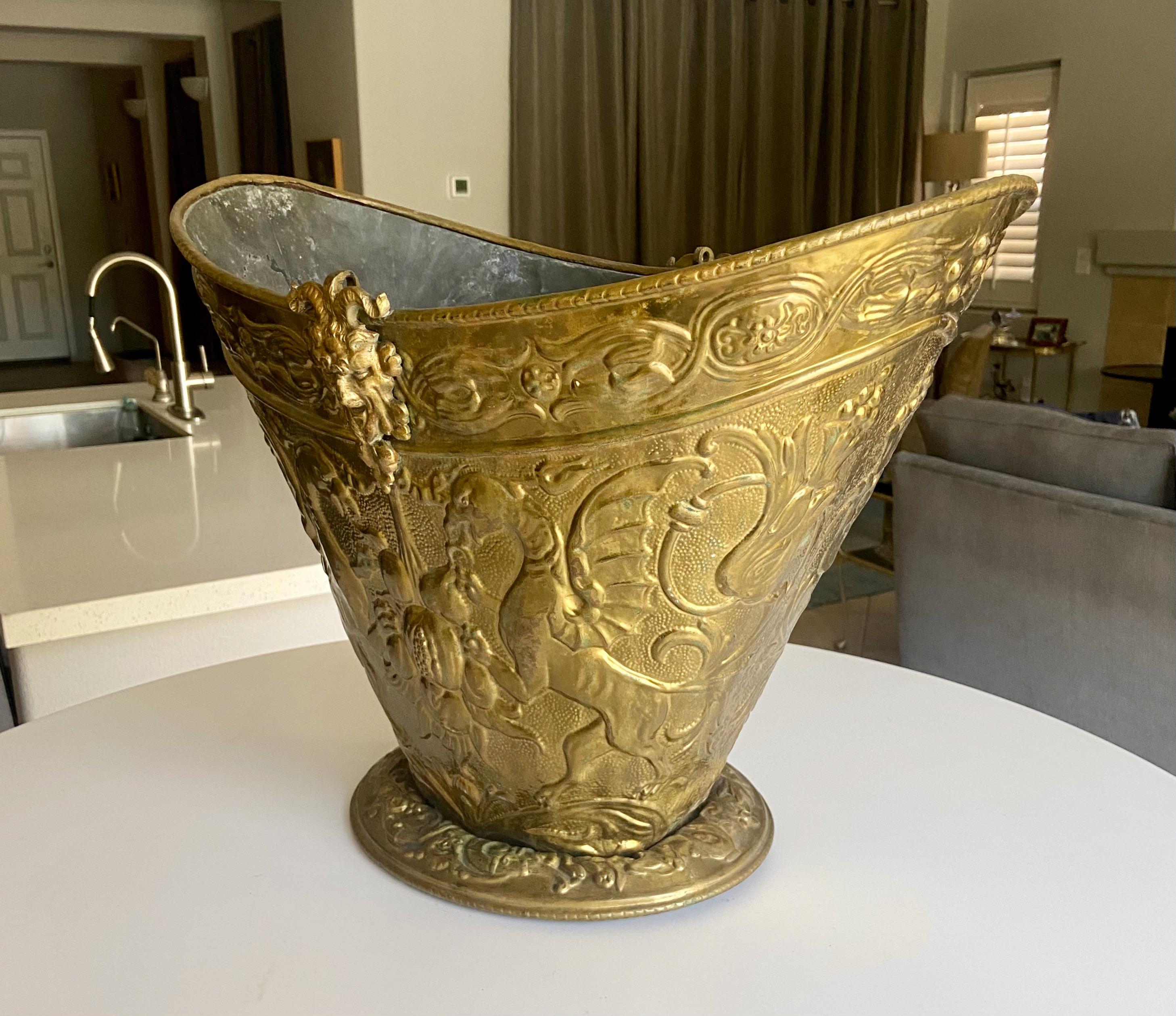 English 19th century Brass Satyr Jardinière or Log Bin In Good Condition For Sale In Palm Springs, CA