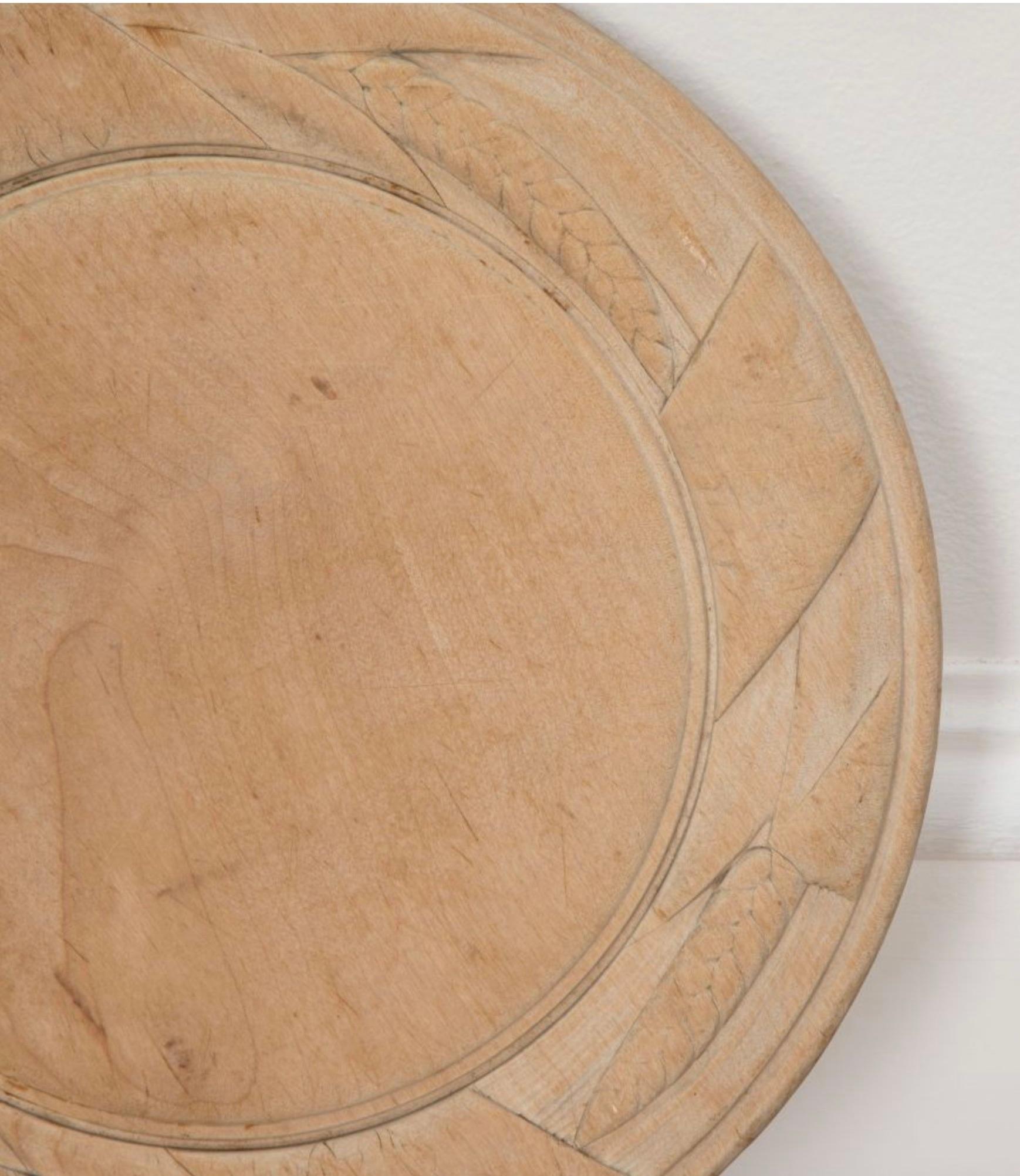 Englisches Brotbrett aus dem 19. (Holz) im Angebot