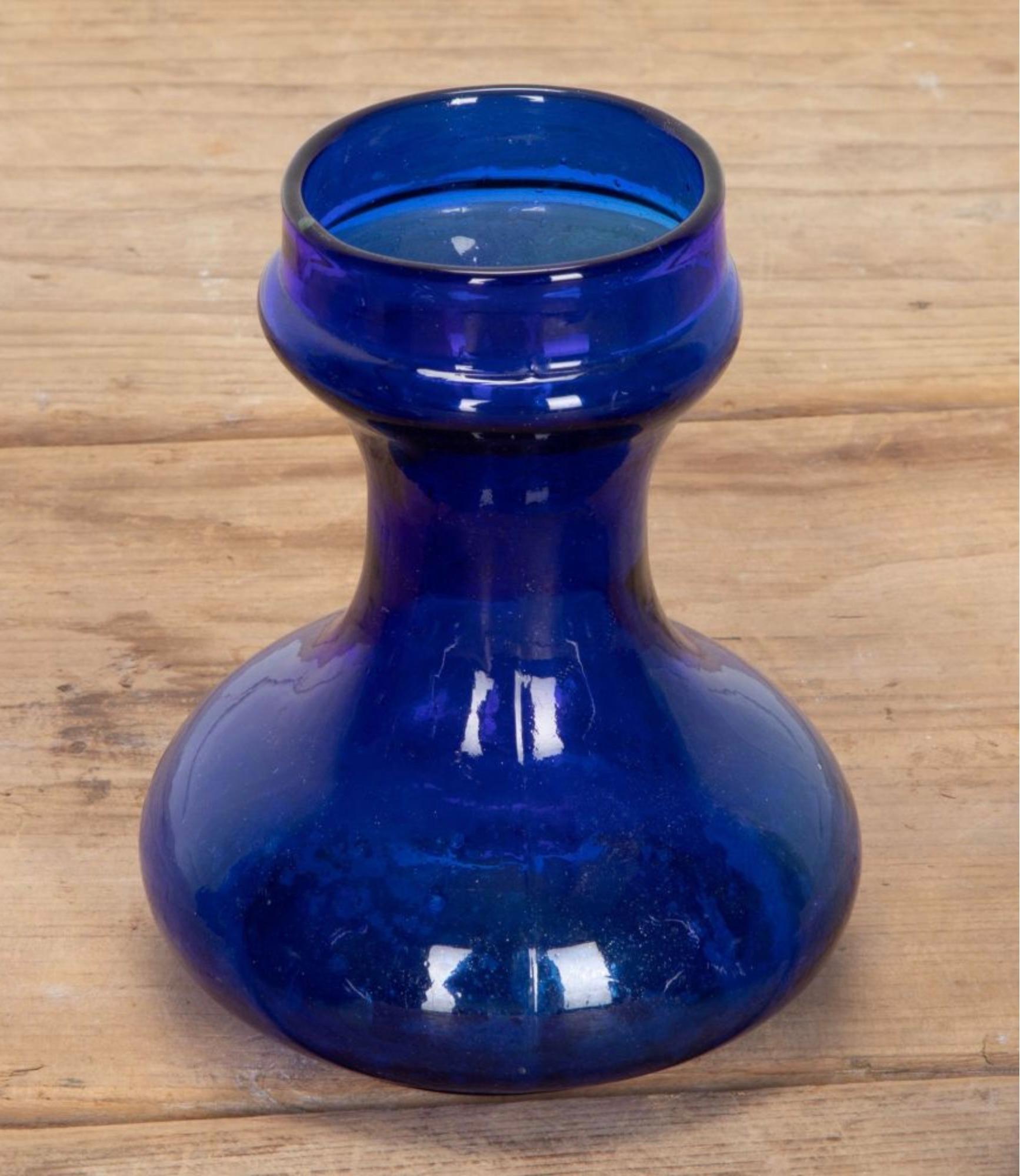 Inglese Vaso di giacinti blu di Bristol del XIX secolo in vendita