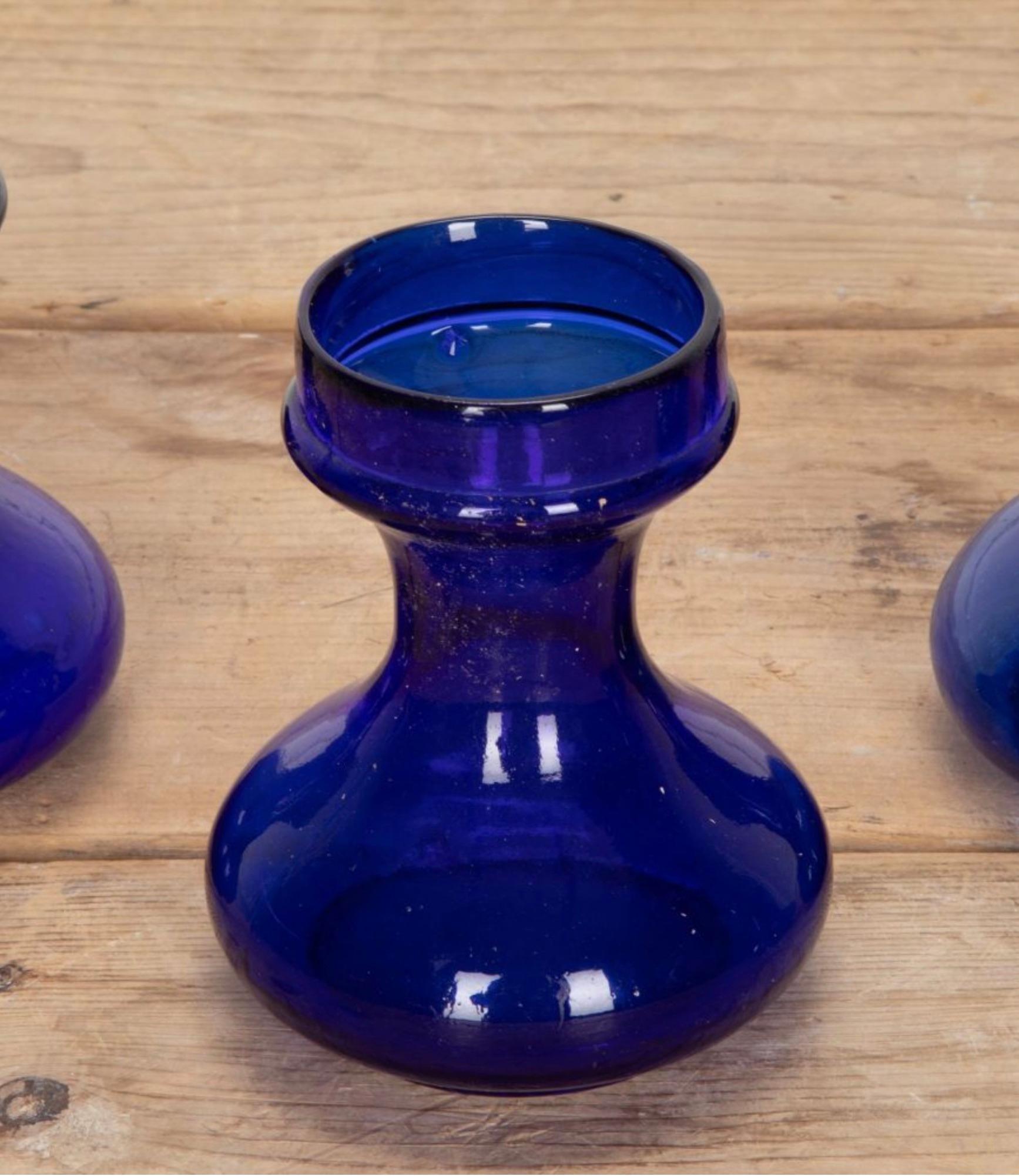 Vaso di giacinti blu di Bristol del XIX secolo In condizioni buone in vendita a Haywards Heath, GB