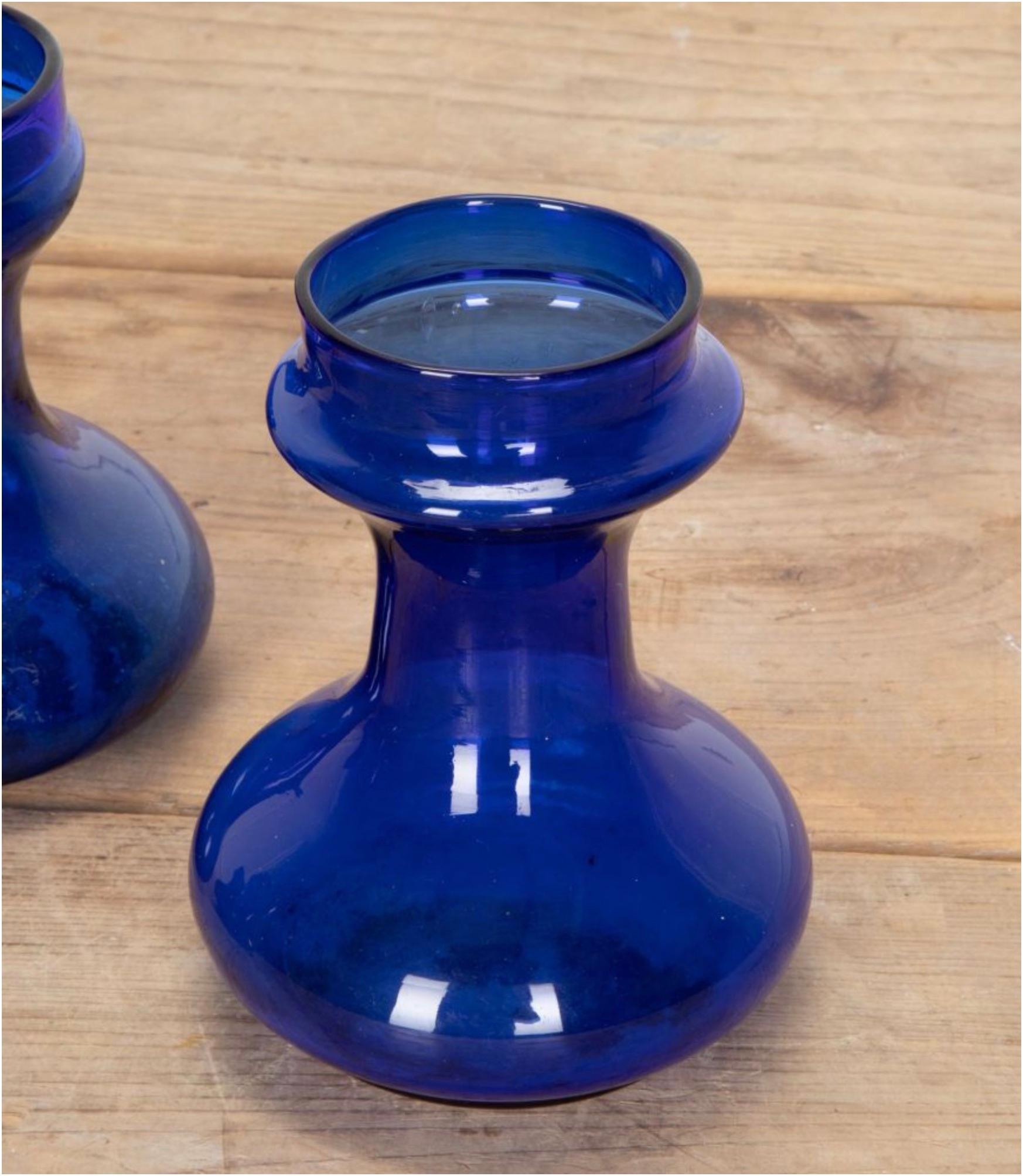 Vetro Vaso di giacinti blu di Bristol del XIX secolo in vendita