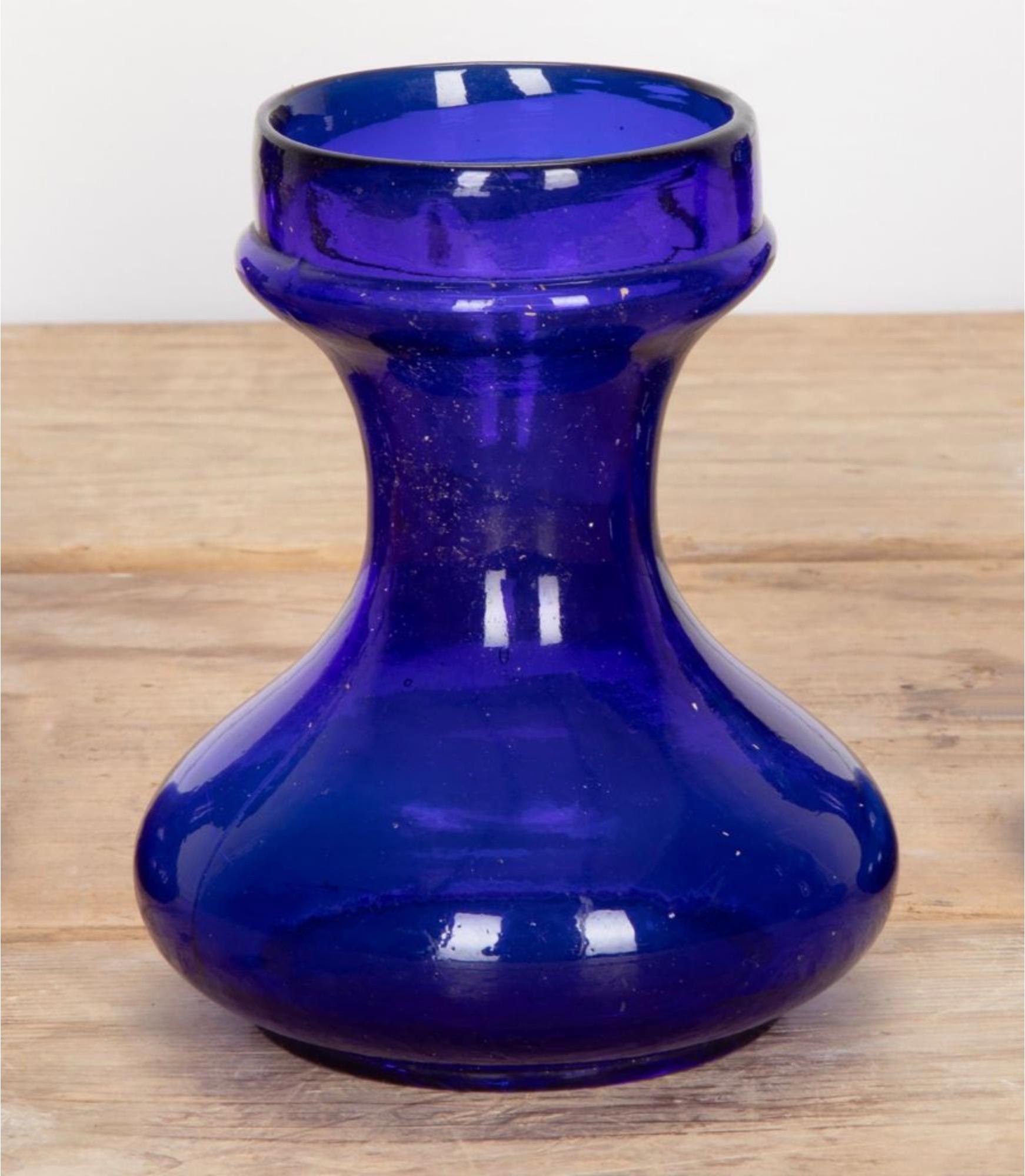 Vaso di giacinti blu di Bristol del XIX secolo in vendita 1