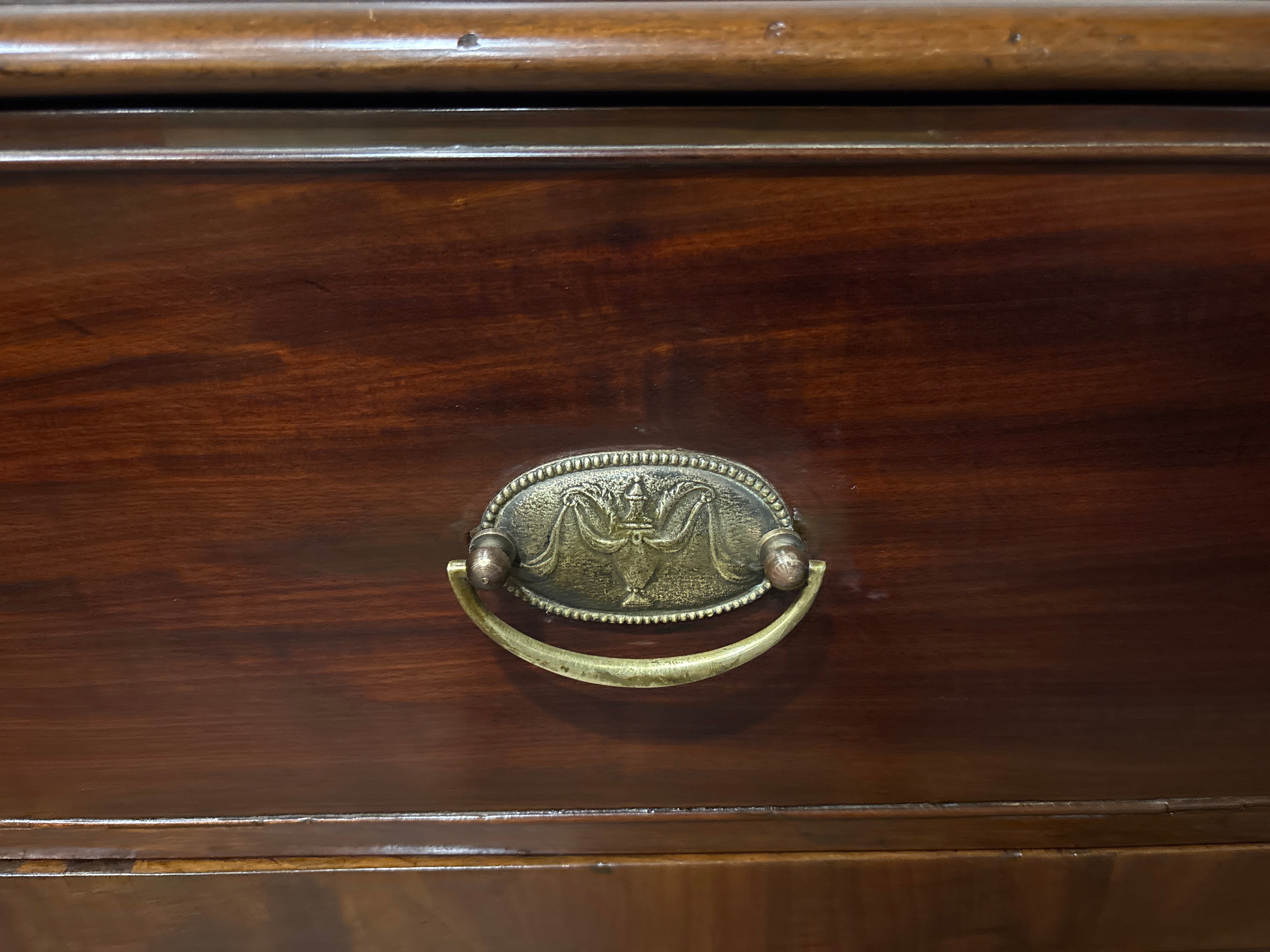Buffet anglais du 19ème siècle Bon état - En vente à Stockbridge, GA