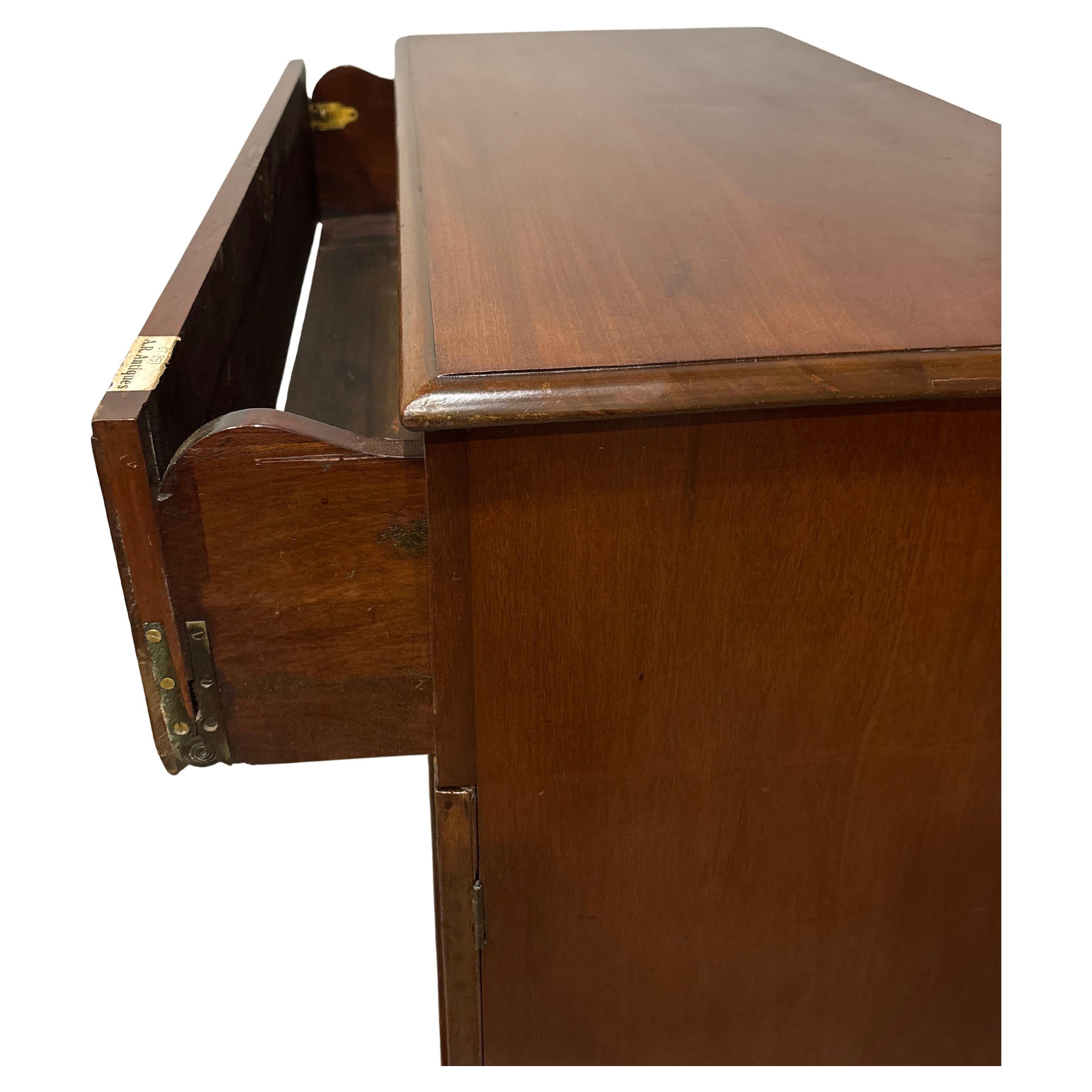 Buffet anglais du 19ème siècle en vente 3