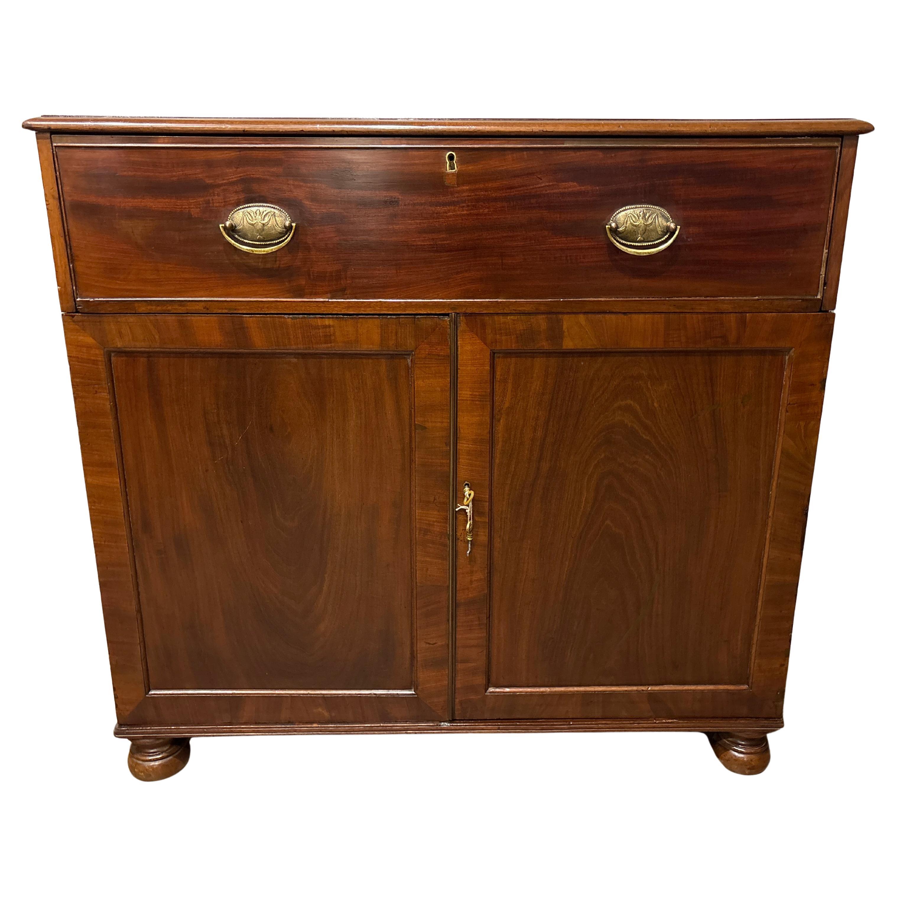 Buffet anglais du 19ème siècle en vente