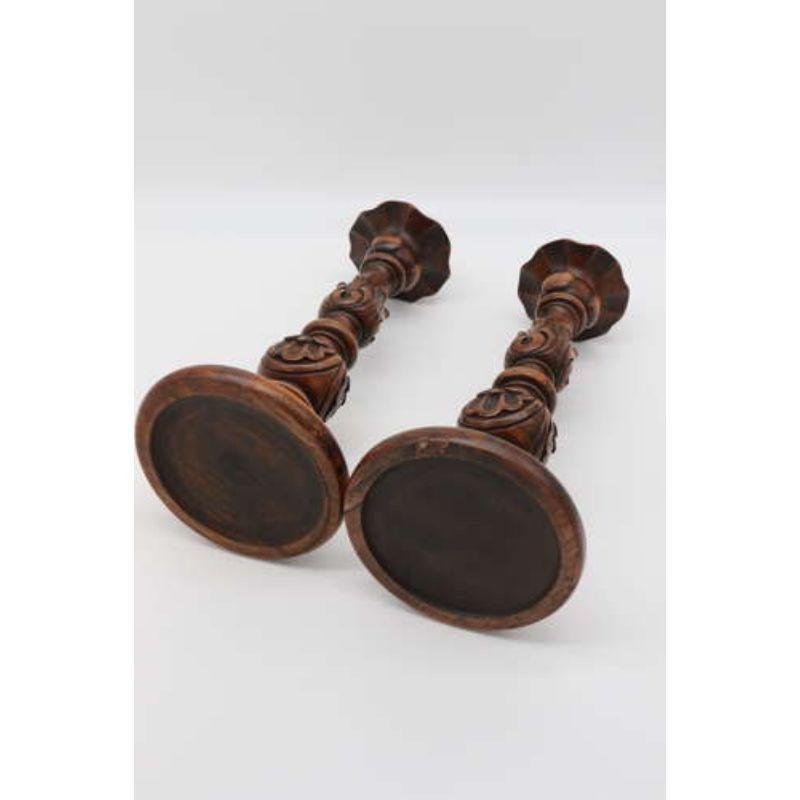 English 19th century carved walnut and brass mounted candlesticks

This fine 19th century pair of highly decorative turned and finely carved English walnut Victorian candlesticks stand to a good oversized height and proportions. Intricately turned