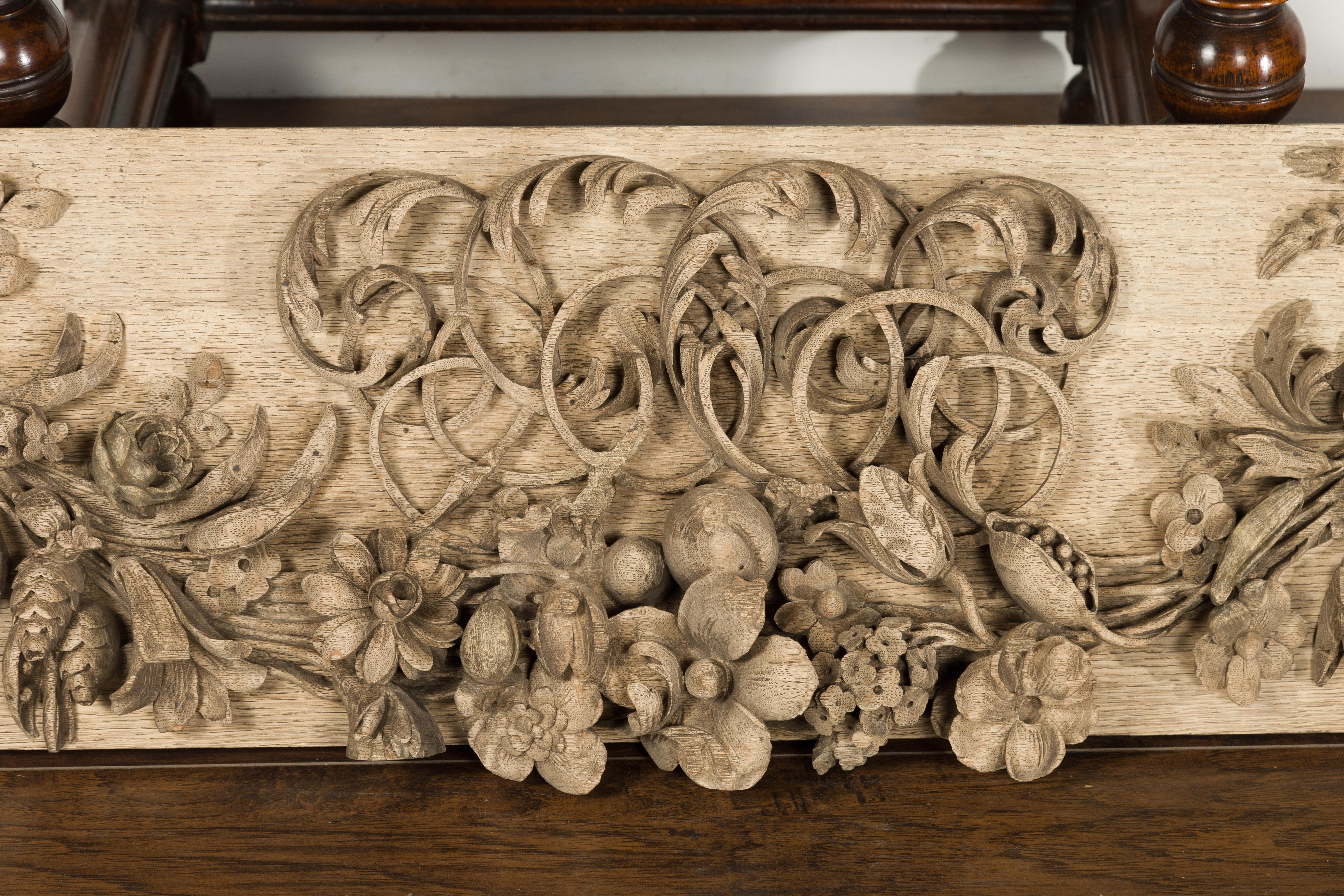 English 19th Century Carved Wooden Fragment with Fruits and Flower Garland For Sale 3