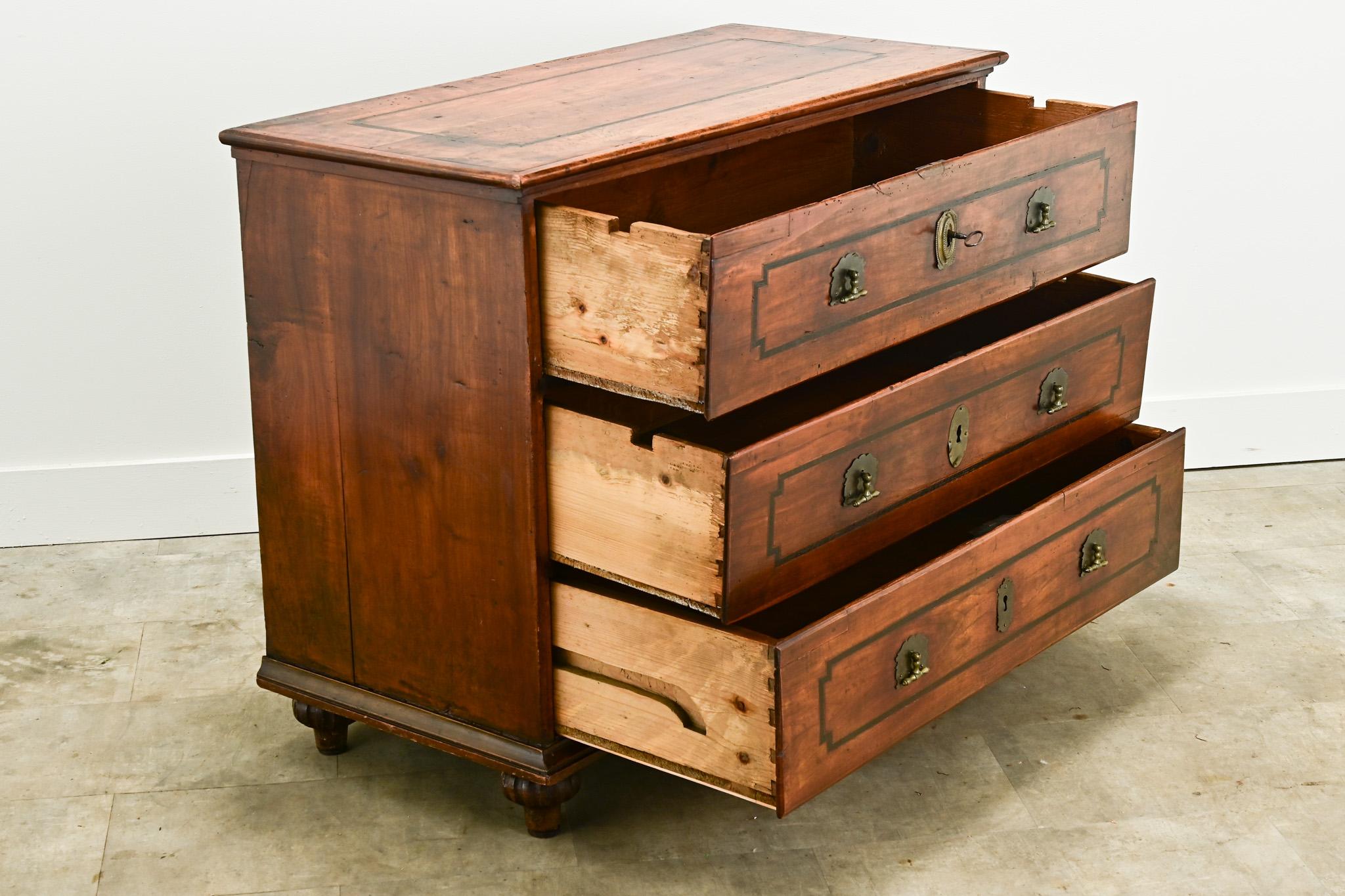 English 19th Century Chest made of Wild Cherry For Sale 3