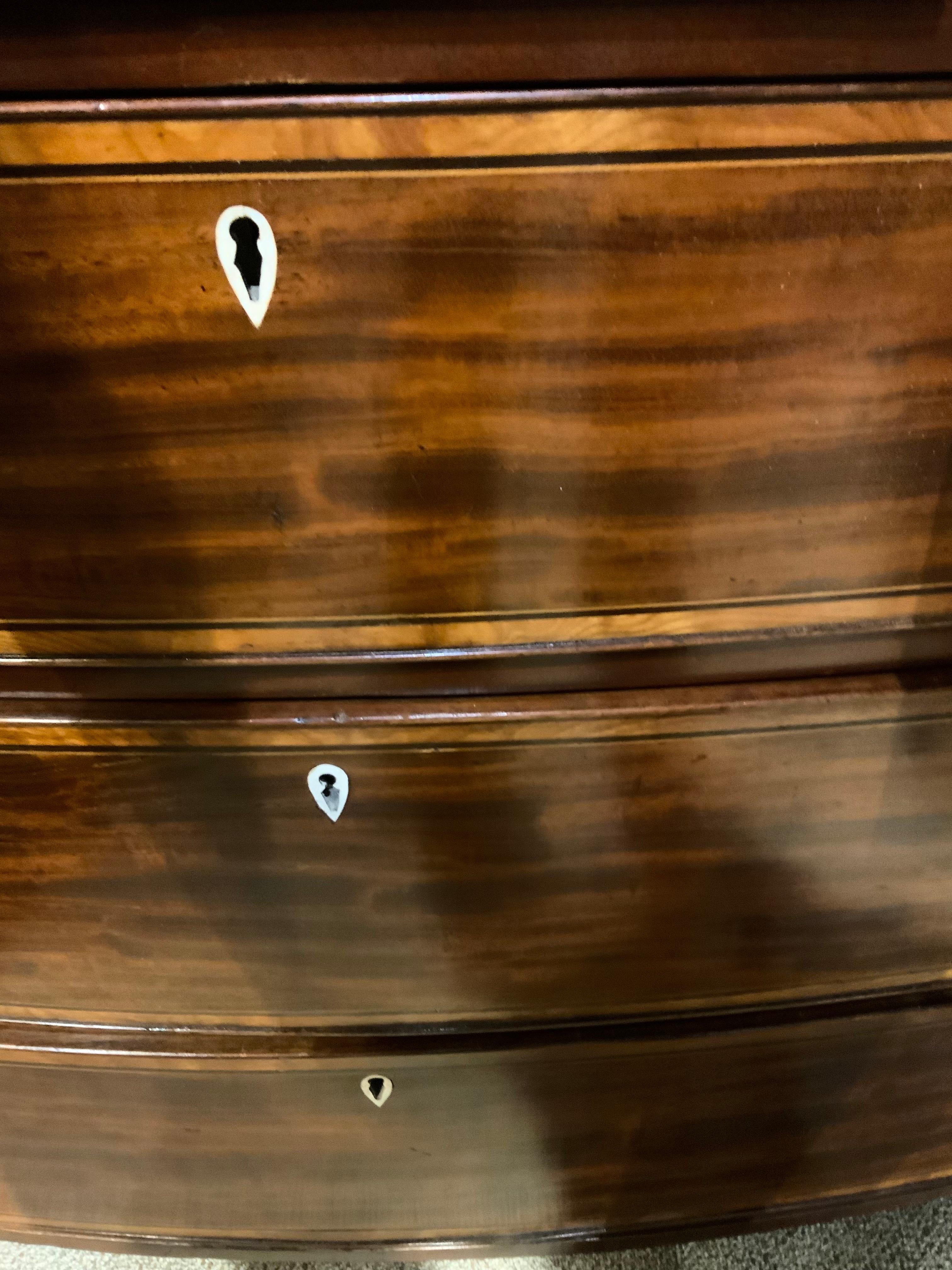 English 18 Century Chest of Drawers, Mahogany, 6 Drawers 4