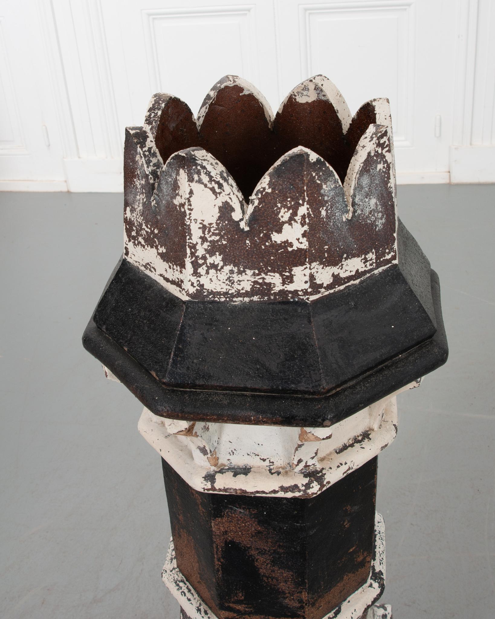 Fired English 19th Century Chimney Pot