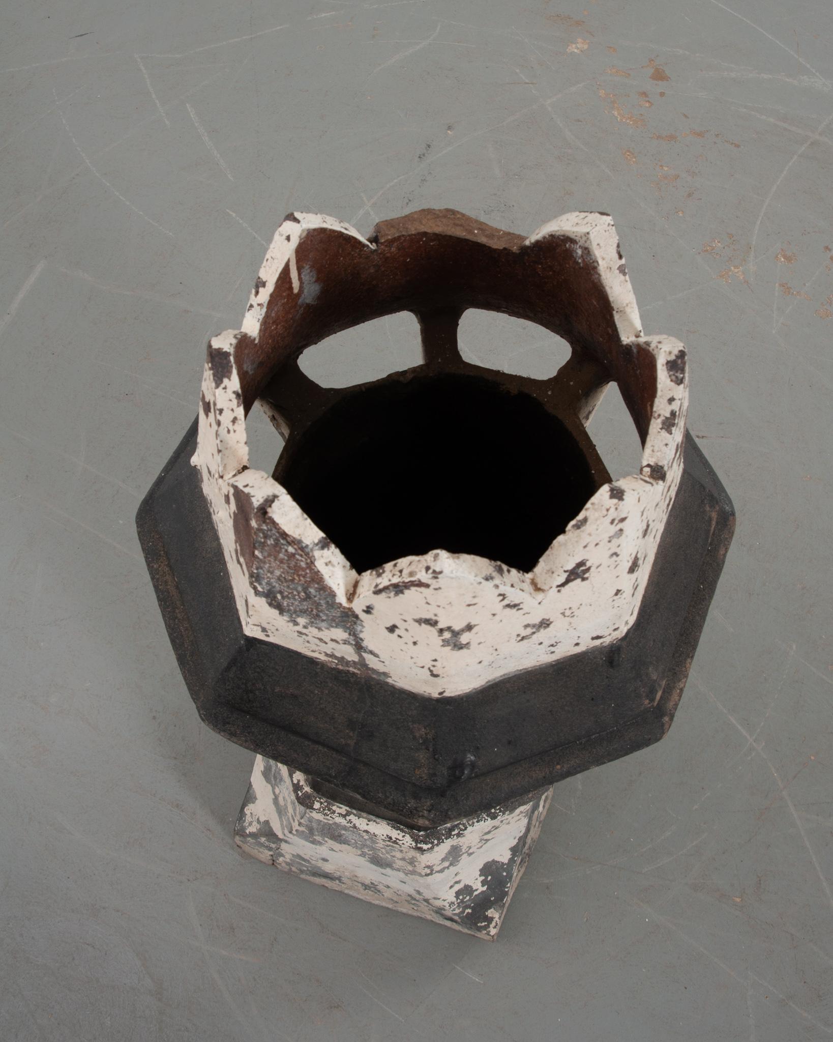 Terre cuite Pot de cheminée anglais du 19ème siècle en vente