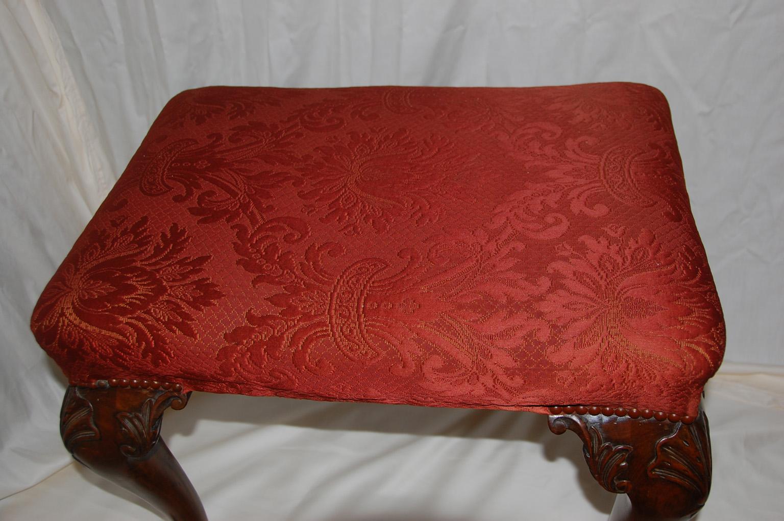 English 19th Century Chippendale Style Mahogany Upholstered Stool For Sale 2