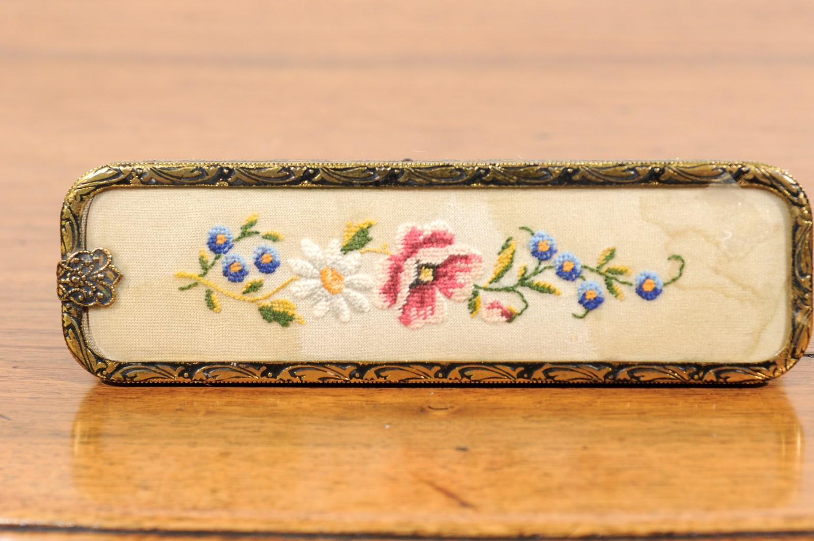 English 19th Century Clothes Brush with Petit Point on Silk with Brass Edges For Sale 6