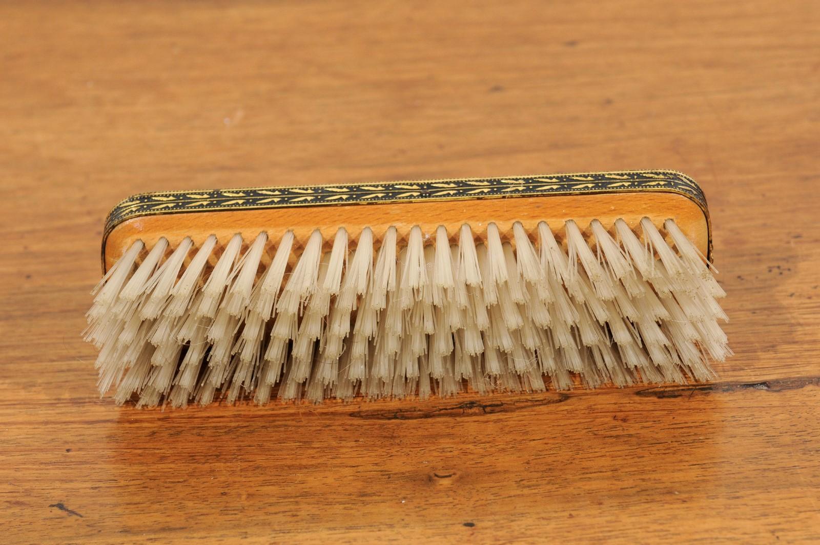 English 19th Century Clothes Brush with Petit Point on Silk with Brass Edges For Sale 1