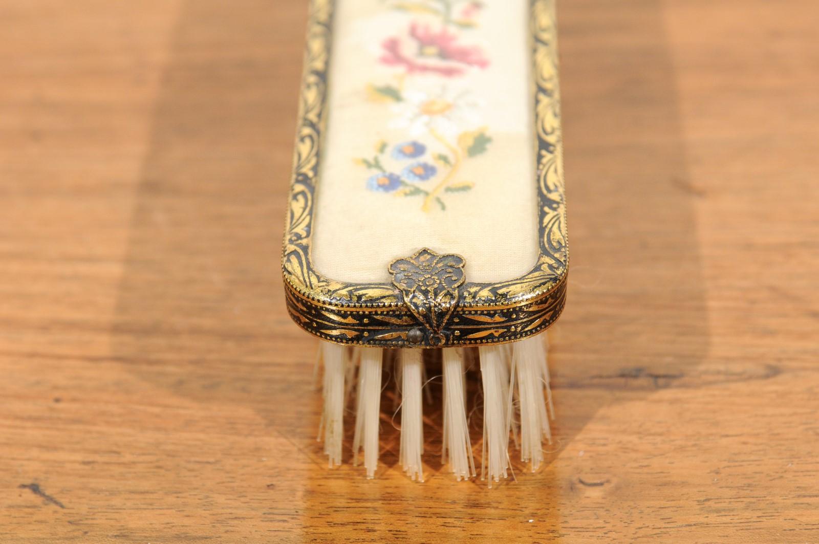 English 19th Century Clothes Brush with Petit Point on Silk with Brass Edges For Sale 5