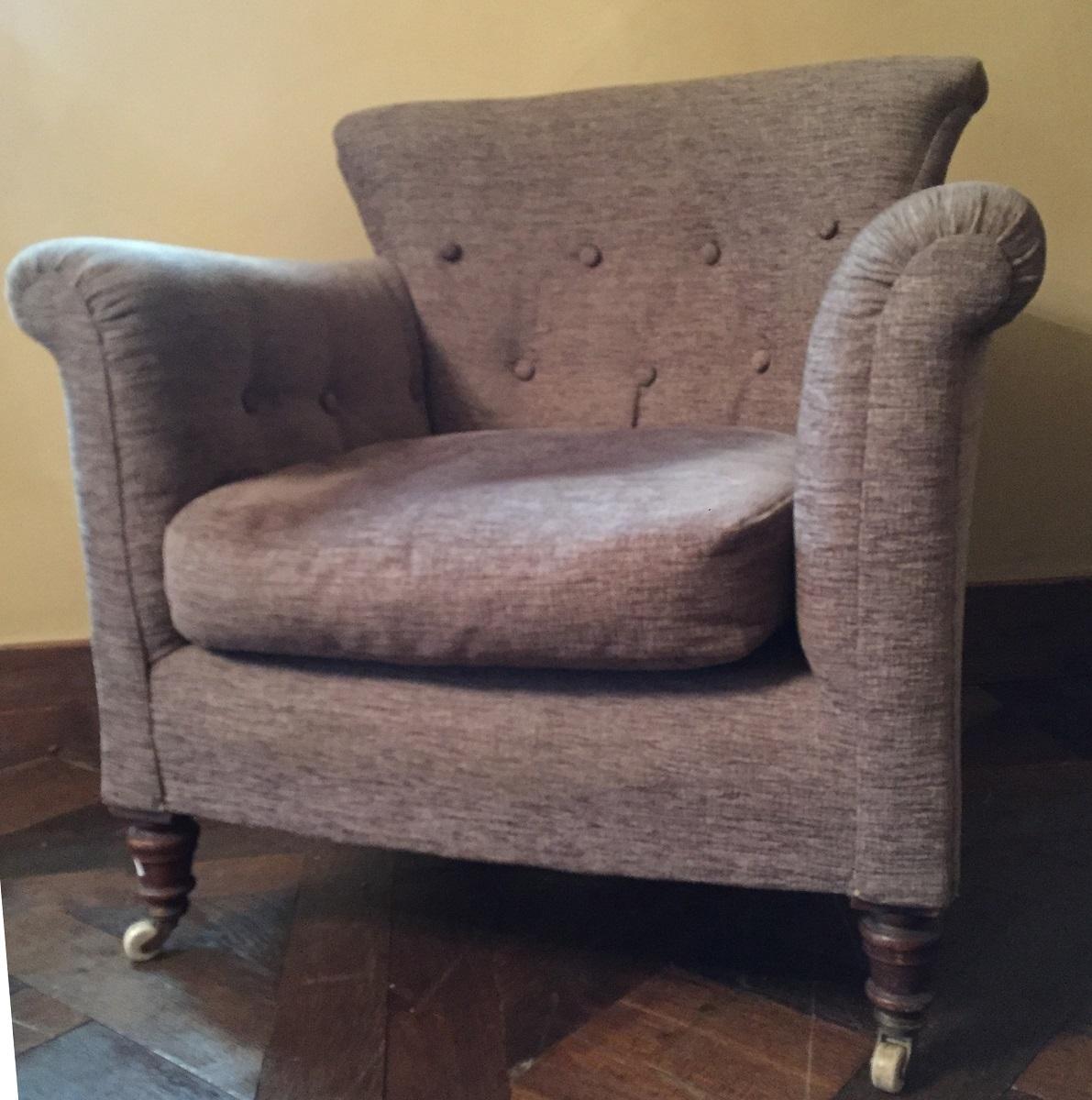 English 19th Century Club Chair For Sale 7