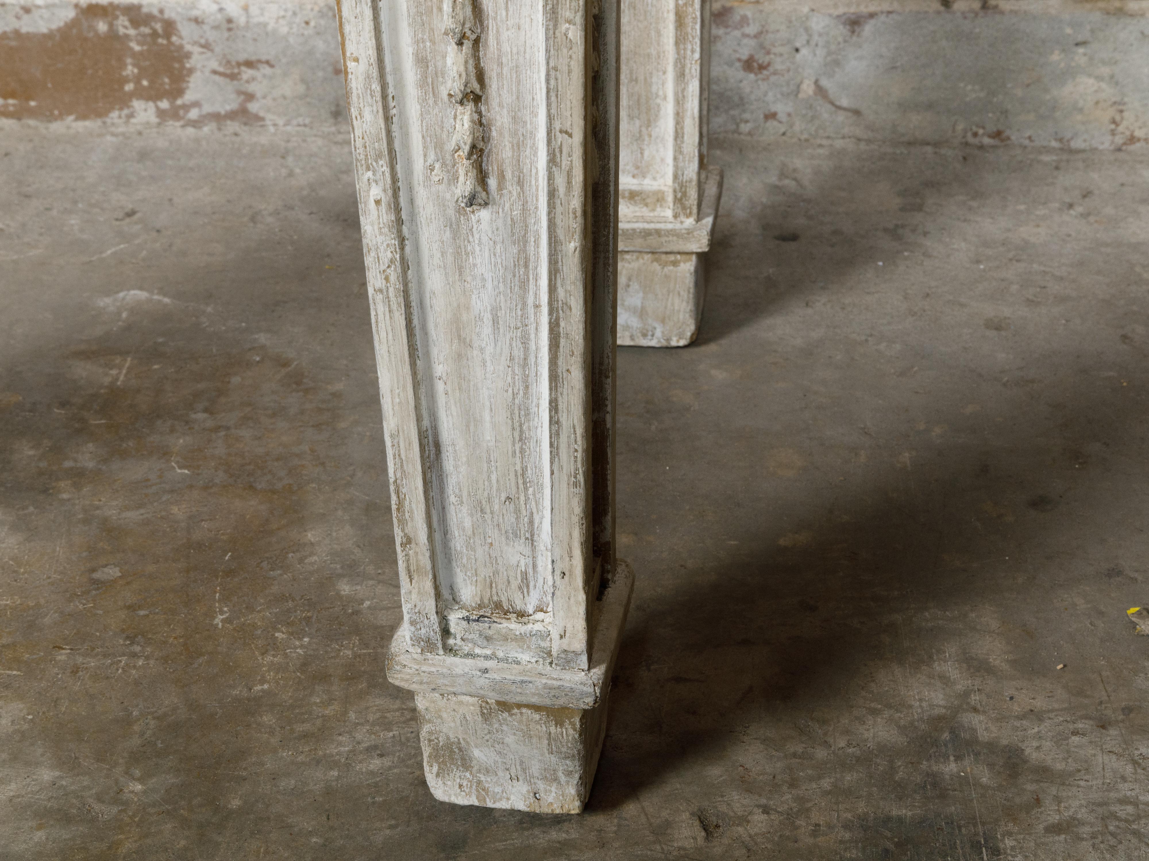 English 19th Century Console Table with Carved Greek Key and White Marble Top For Sale 2