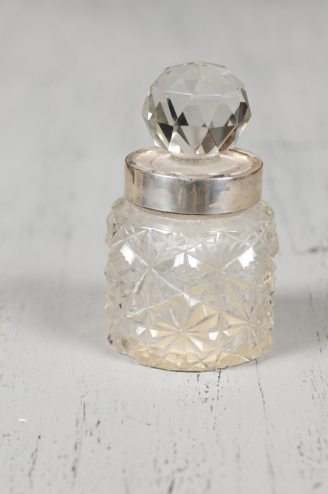 Englischer Krug aus Kristall und Silber des 19. Jahrhunderts mit Diamantmotiven und Kugelstopper im Angebot 4