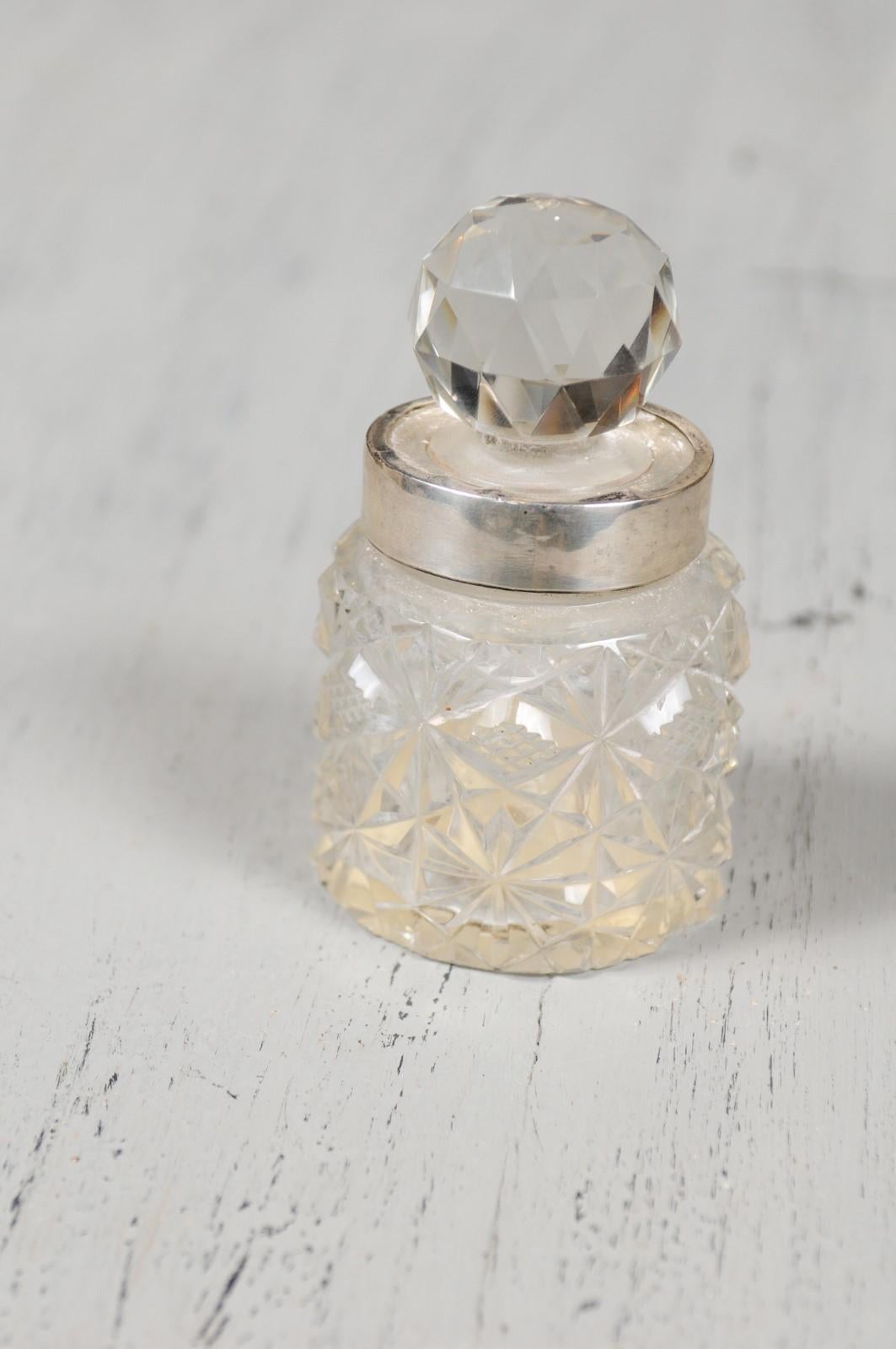 Englischer Krug aus Kristall und Silber des 19. Jahrhunderts mit Diamantmotiven und Kugelstopper im Angebot 5