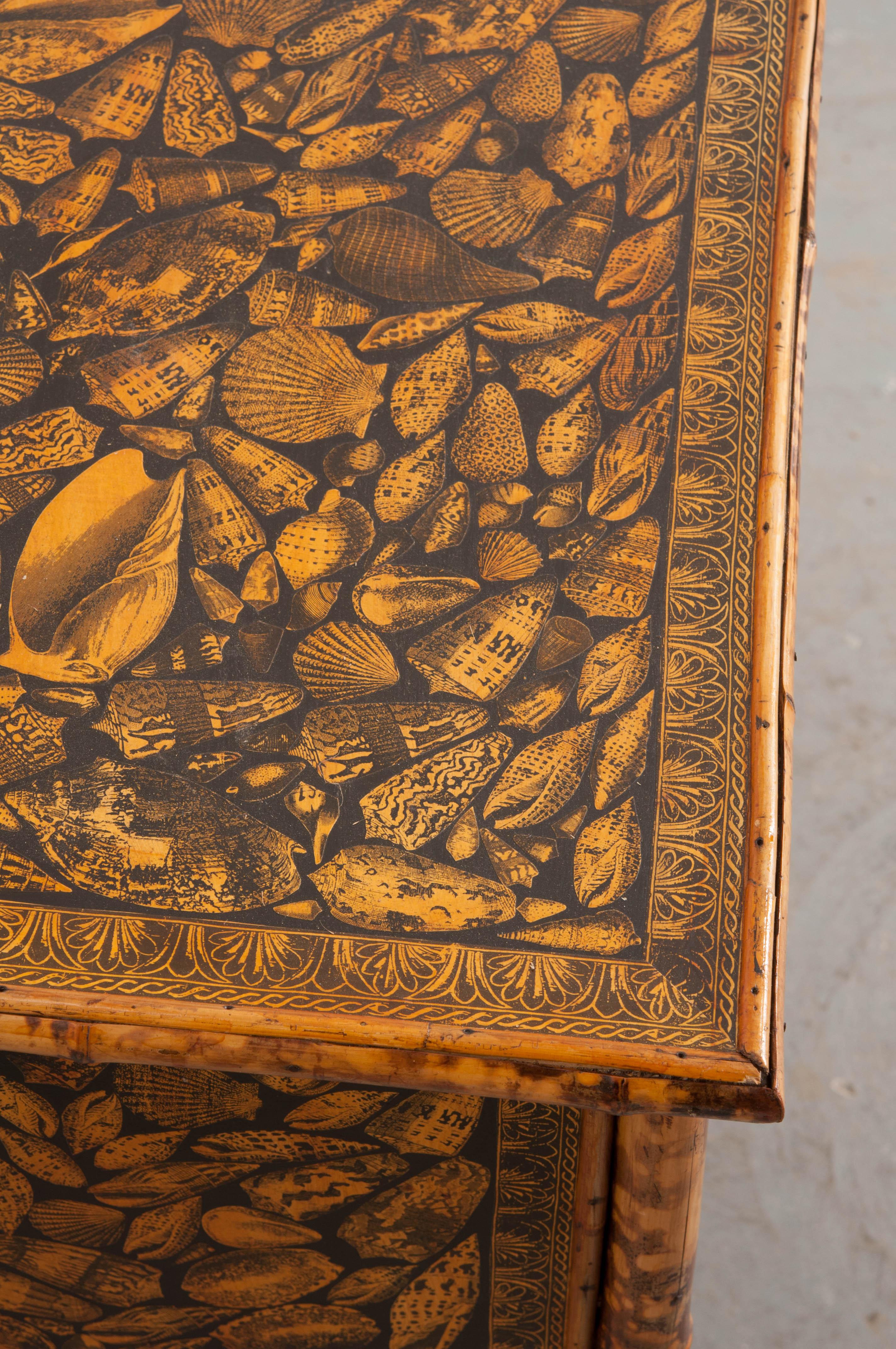 Bamboo English 19th Century Découpage Shell Chest