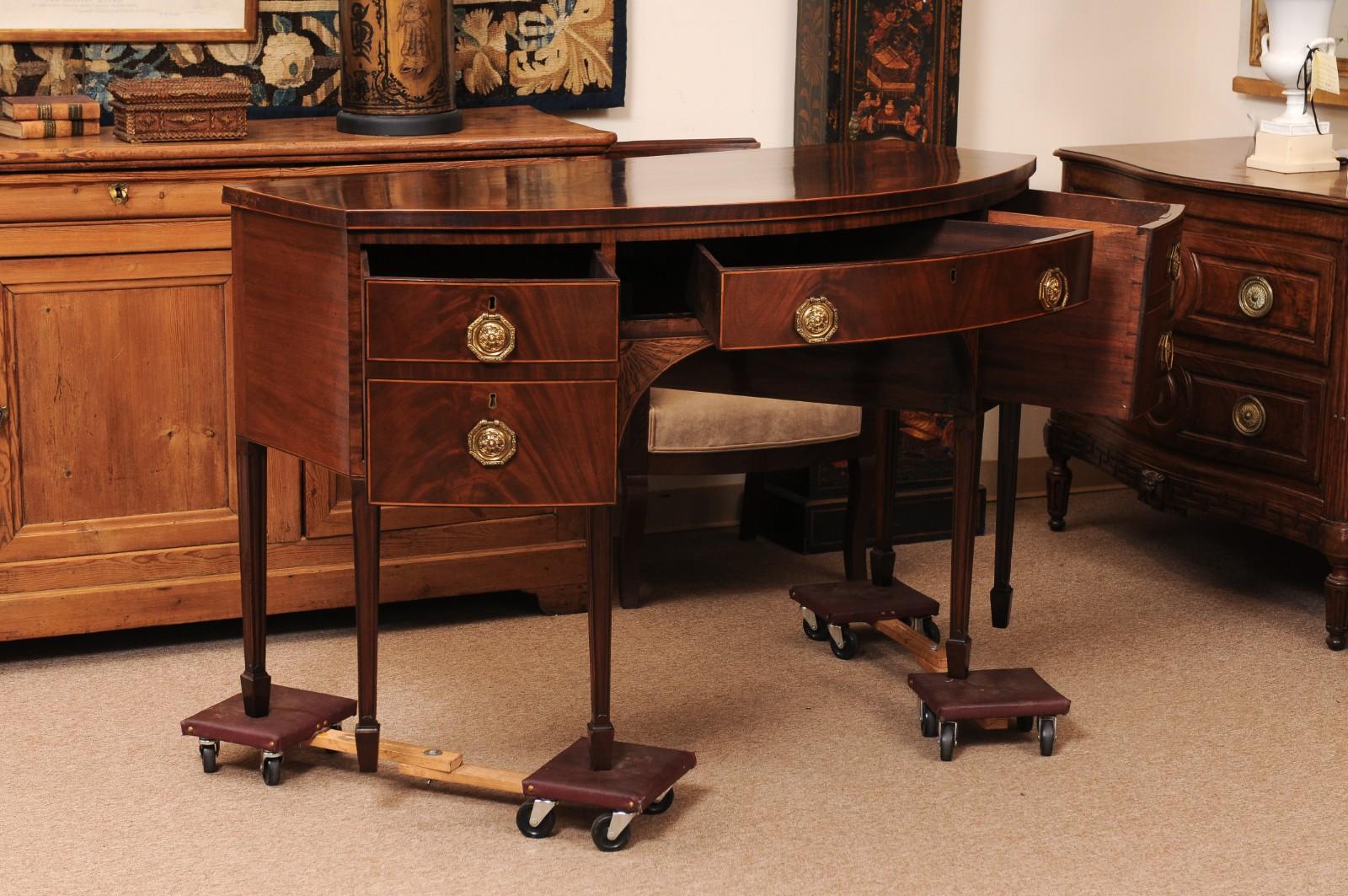 English 19th Century Demilune Mahogany Sideboard For Sale 1