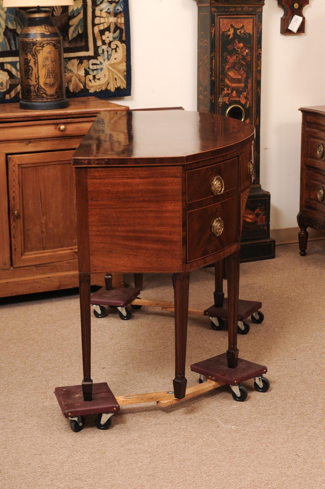 English 19th Century Demilune Mahogany Sideboard For Sale 3