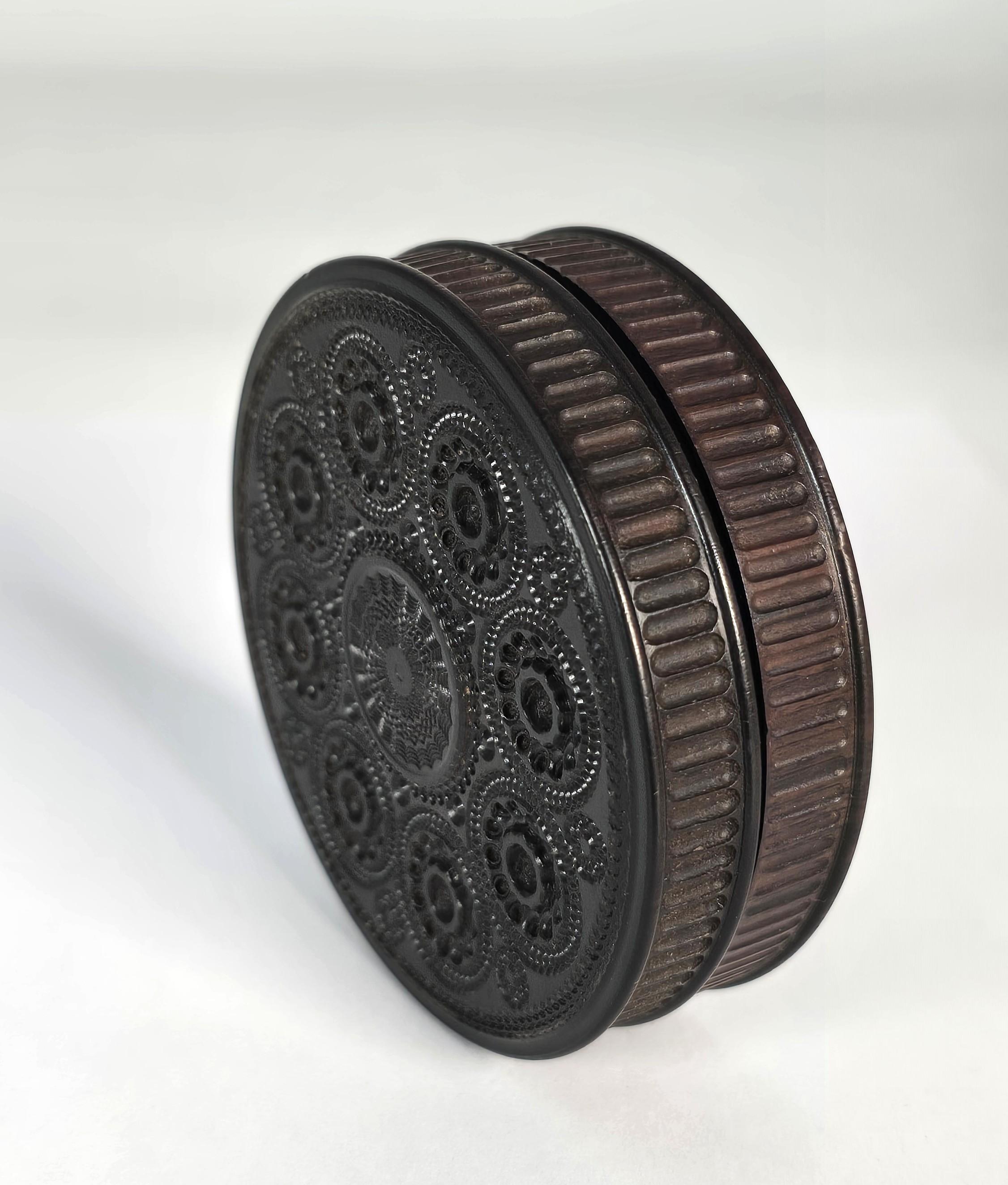 English 19th century desk snuff box circa 1840 In Good Condition For Sale In Central England, GB