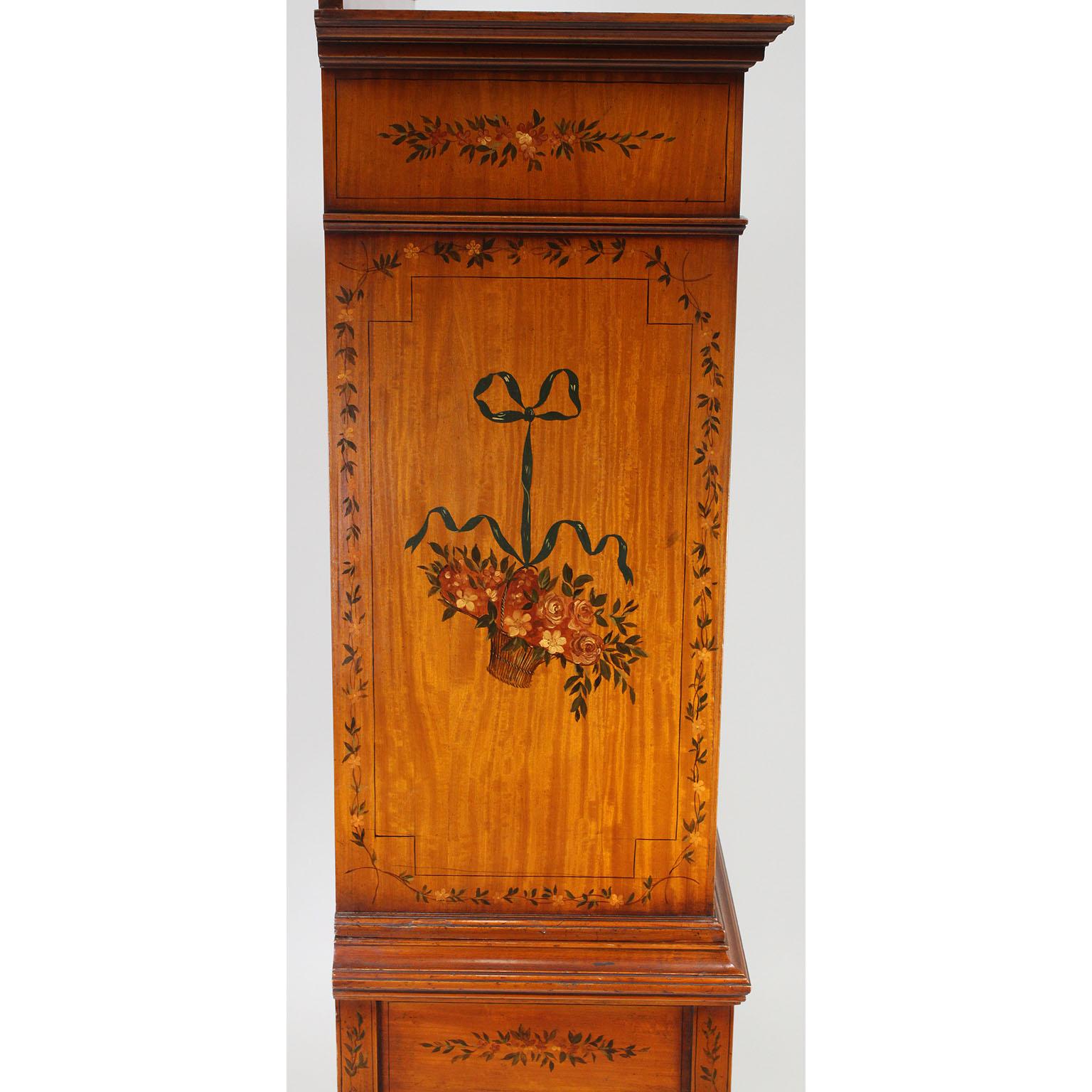 Armoire en bois satiné peinte avec montures en argent de style édouardien du 19e siècle en vente 6